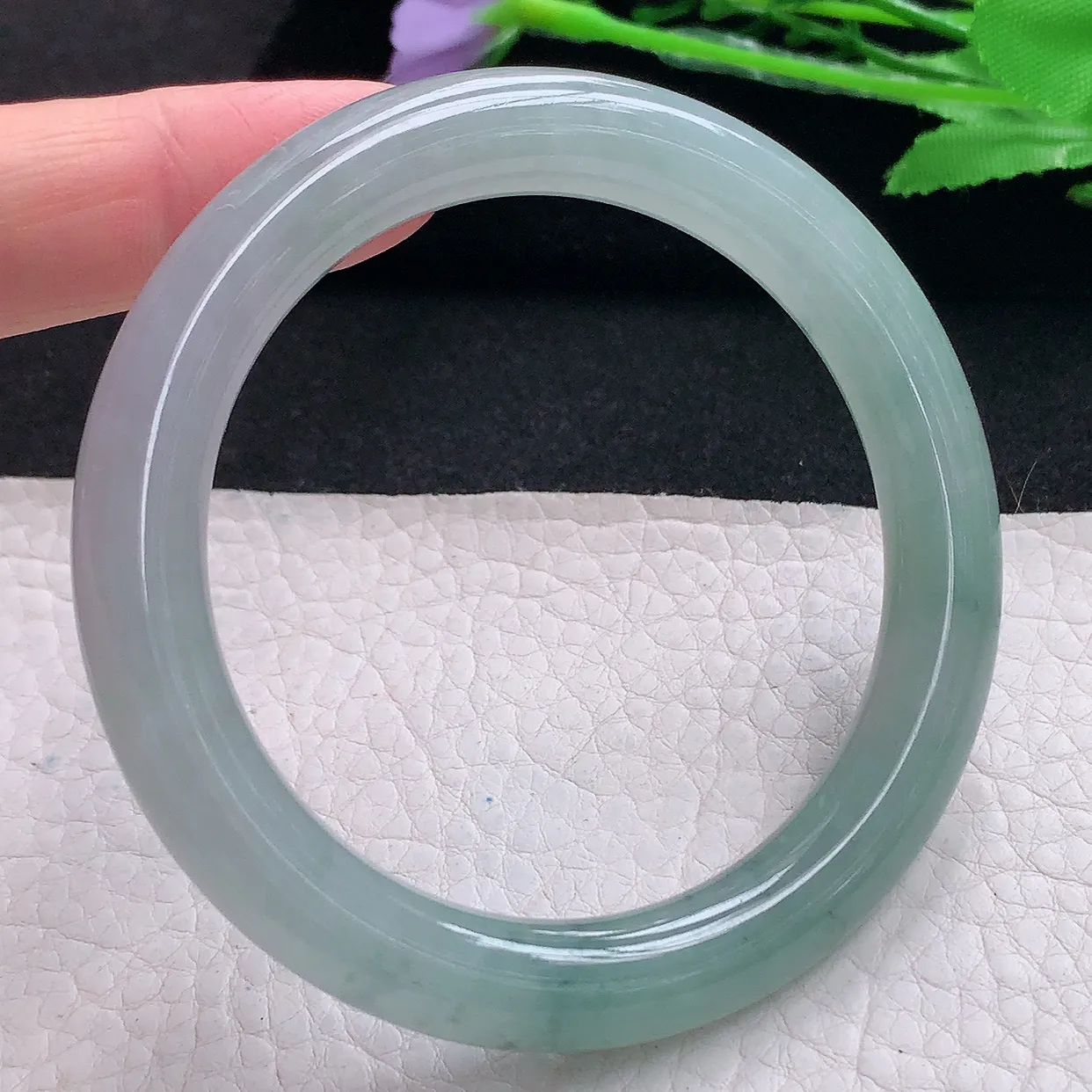 xx自然光56*9.4美人镯 缅甸翡翠A货玉手镯冰飘花圆条玉手环