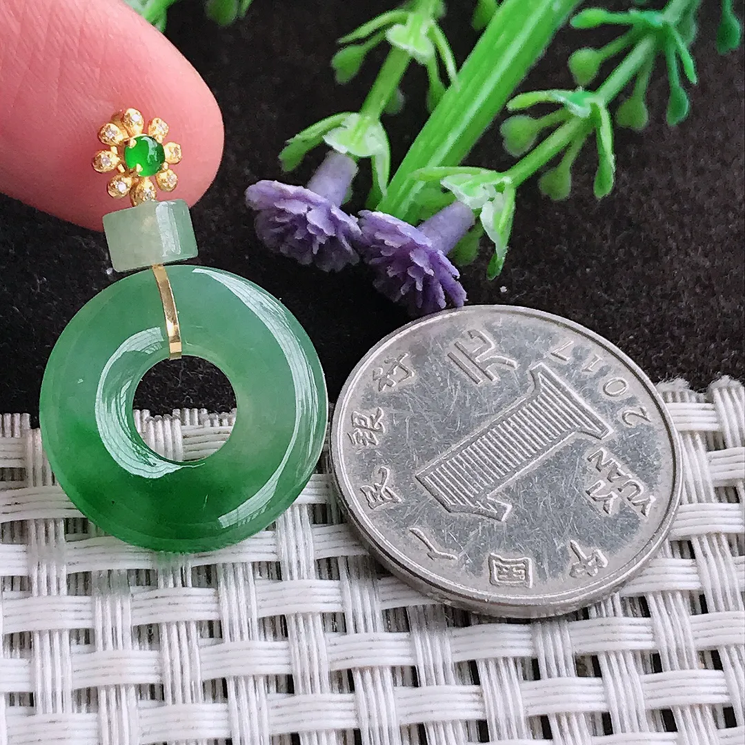 天然A货翡翠19.4/3.9老坑18k金镶嵌冰阳绿平安扣玉环吊坠翡翠挂件