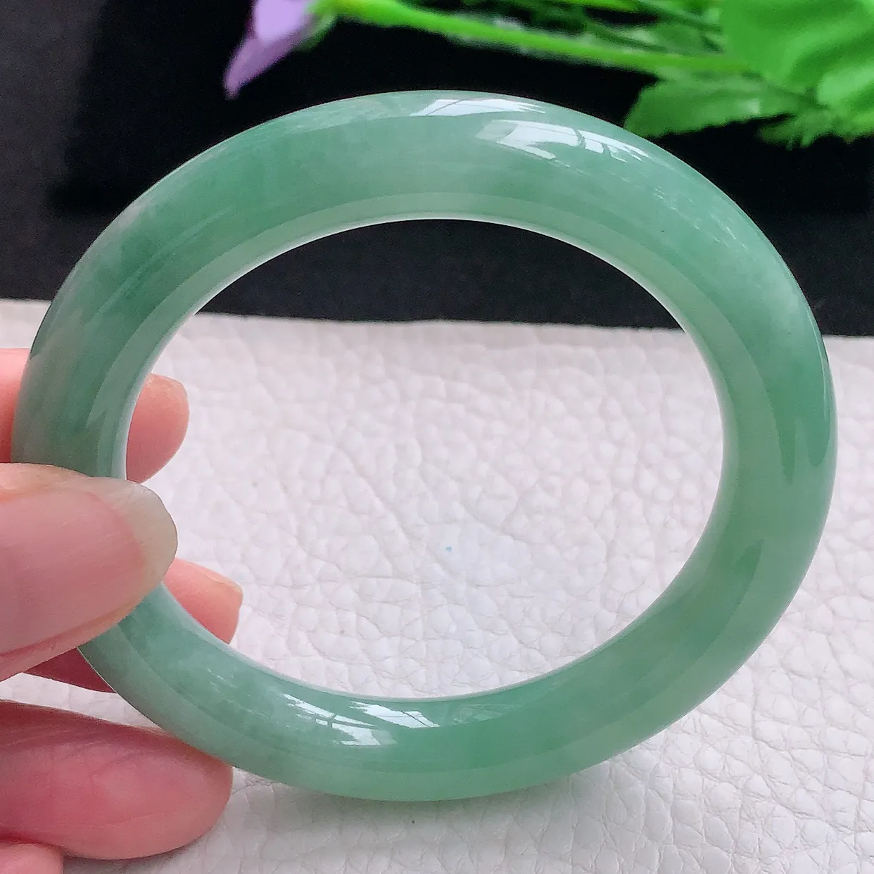 pj自然光53.8*10美人镯 缅甸翡翠A货玉手镯满绿圆条玉手环