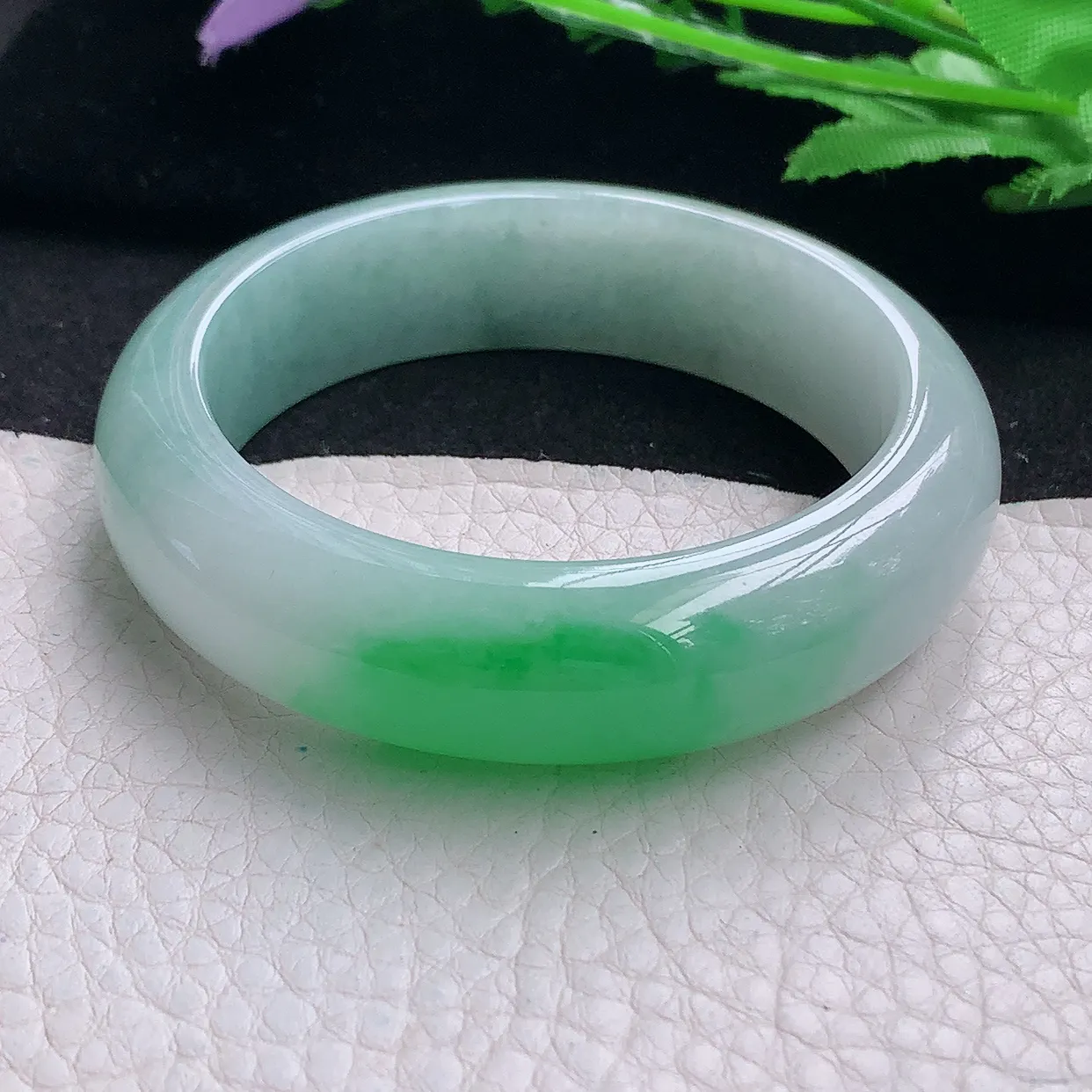 nr小圈口52.5*15.5*8.8轮胎镯 缅甸翡翠A货玉手镯辣绿厚装宽边玉手环