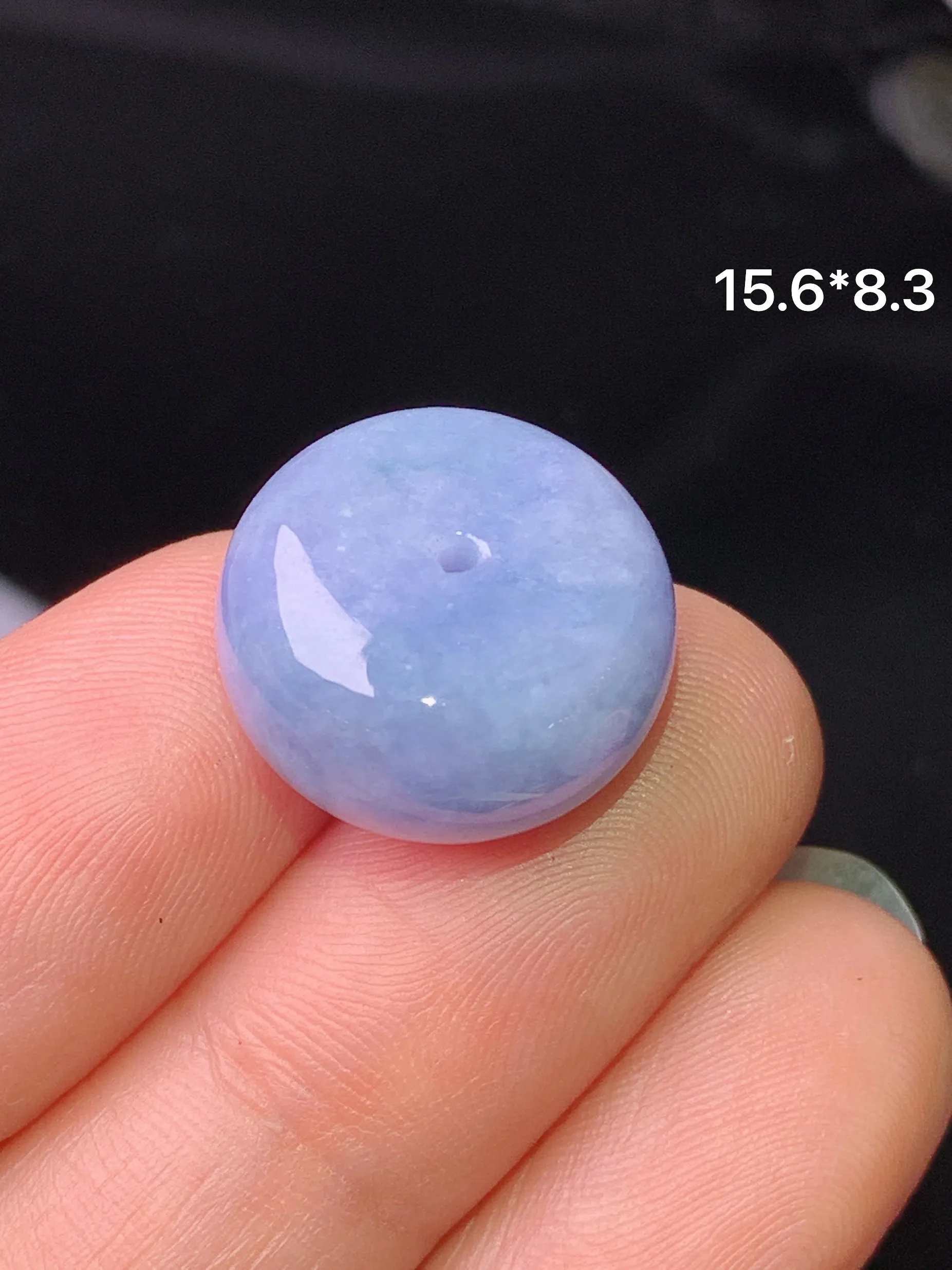 紫罗兰路路通吊坠 玉质细腻 色泽清新艳丽 整体尺寸15.6*6.3