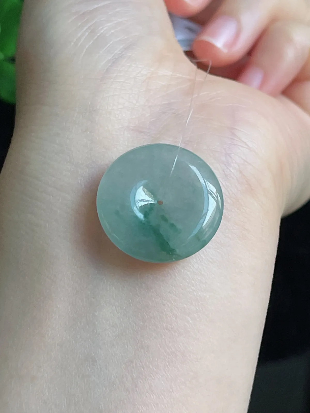 翡翠冰糯种淡绿色平安扣