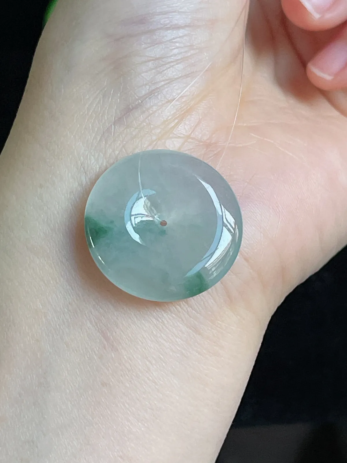 翡翠冰糯种飘绿平安扣