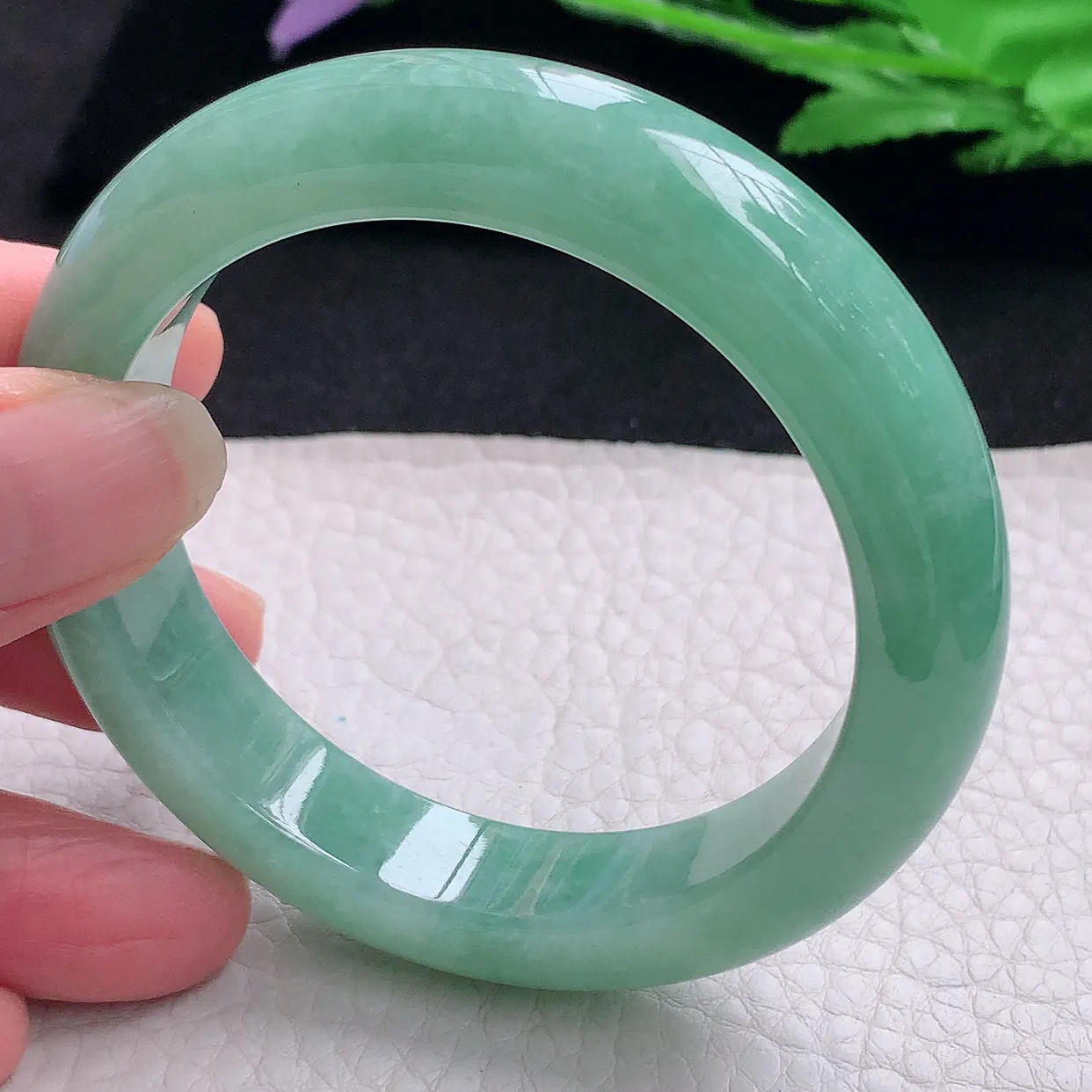 nr自然光53.5*12.5*9平安镯 缅甸翡翠A货玉手镯满绿宽边玉手环