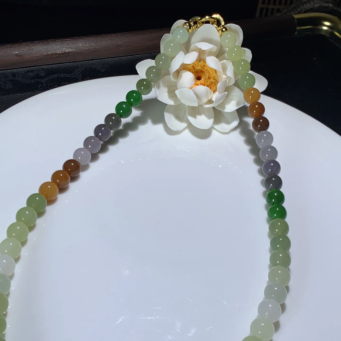 新疆和田玉多宝项链。多宝妈妈链。单颗尺寸8重 47.5克 玉质细腻油润。手推出油。佩戴高端典雅。lt251223