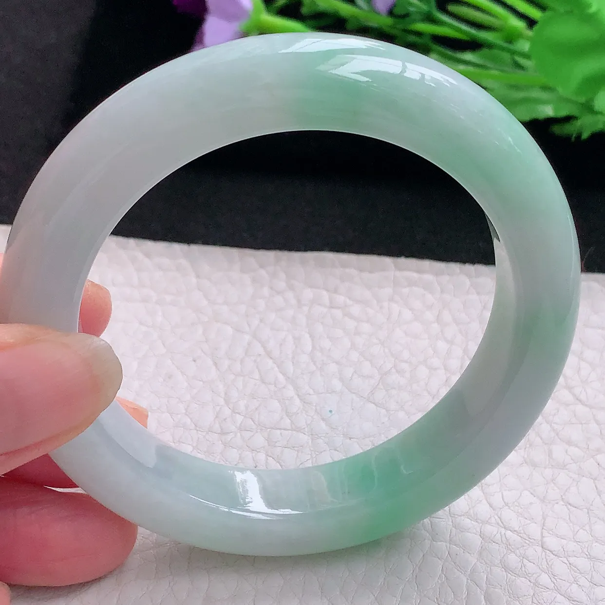 z自然光58*12.6*10平安镯 缅甸翡翠A货清新飘绿宽边玉手镯玉手环