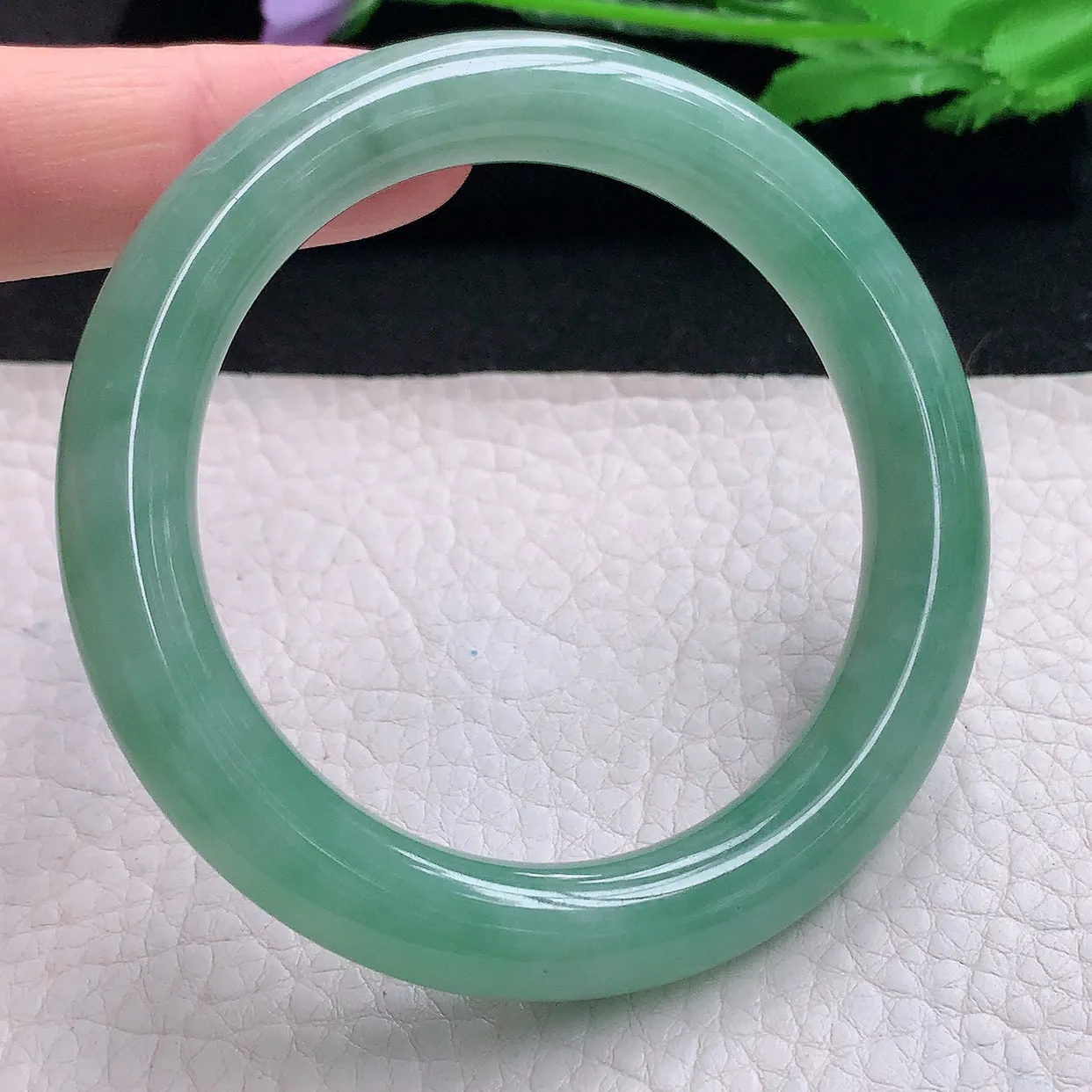 pj自然光53.8*10美人镯 缅甸翡翠A货玉手镯满绿圆条玉手环