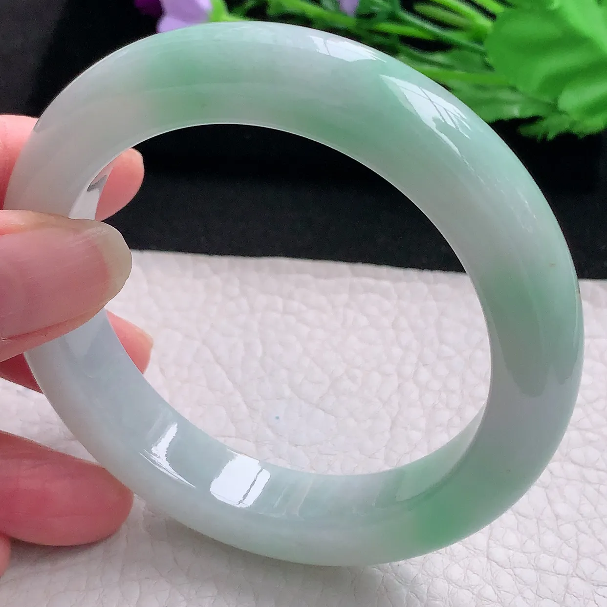 z自然光58*12.6*10平安镯 缅甸翡翠A货清新飘绿宽边玉手镯玉手环