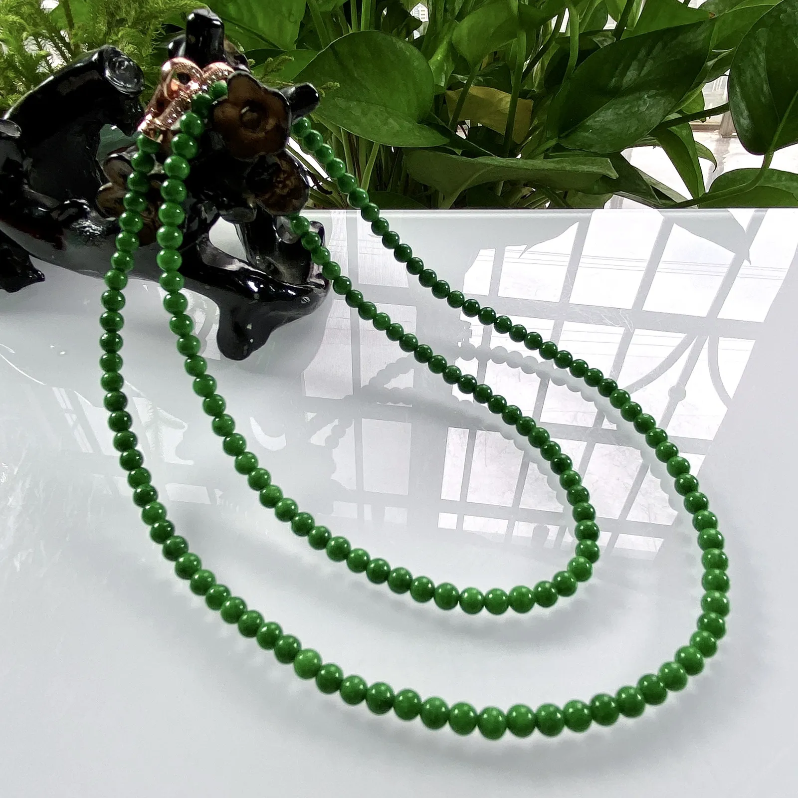 缅甸天然翡翠A货，卡4.2水润满绿阳绿小米珠小圆珠项链手链，尺寸：4.2mm/155颗，长度610m