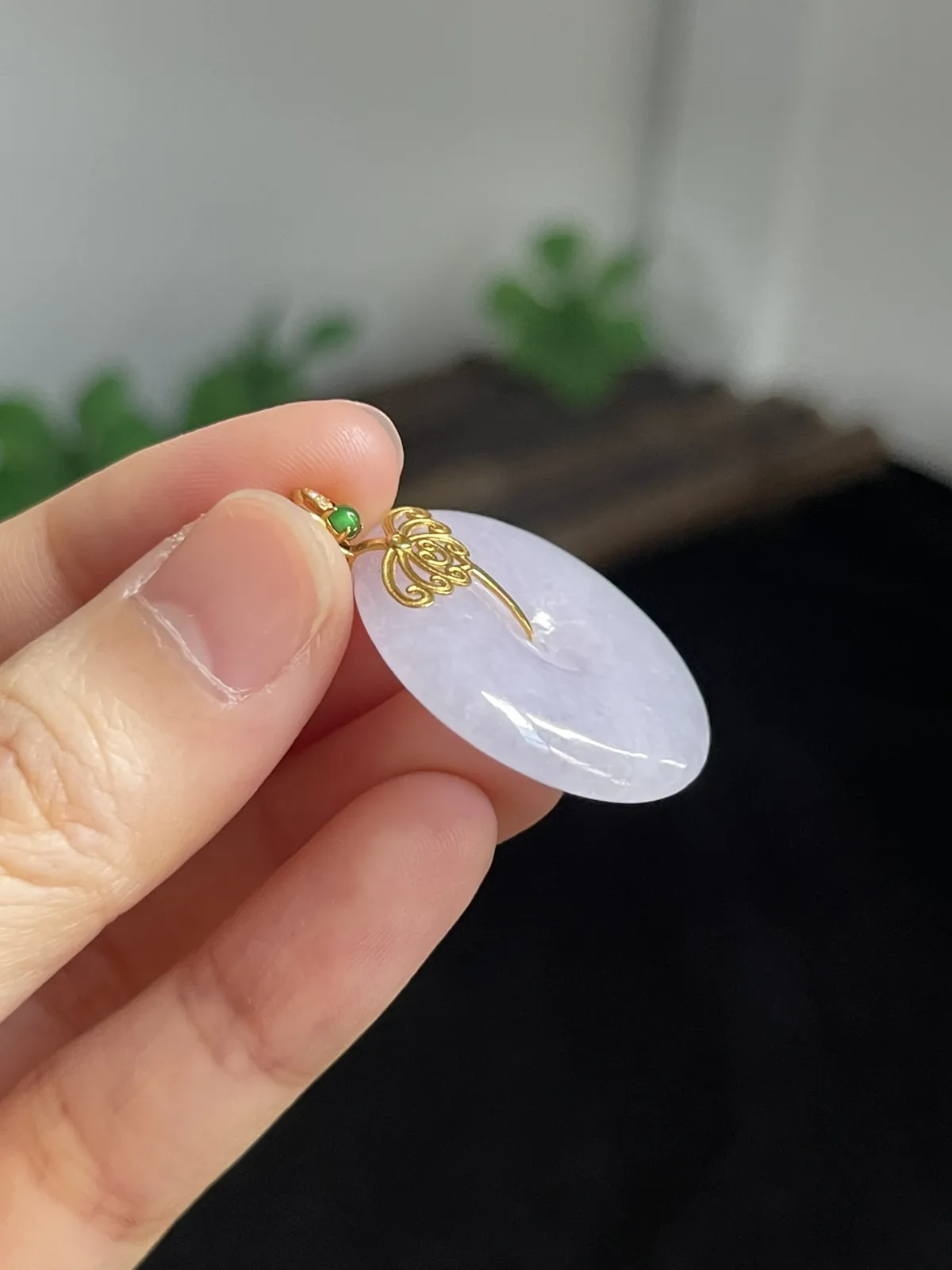 翡翠糯化种淡紫色平安扣，印记：G18K,伴钻石