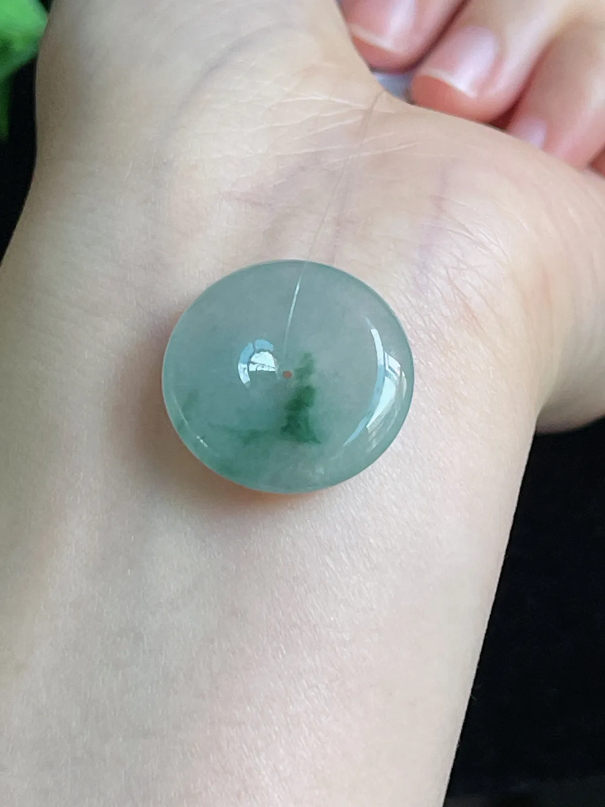 翡翠冰糯种淡绿色平安扣