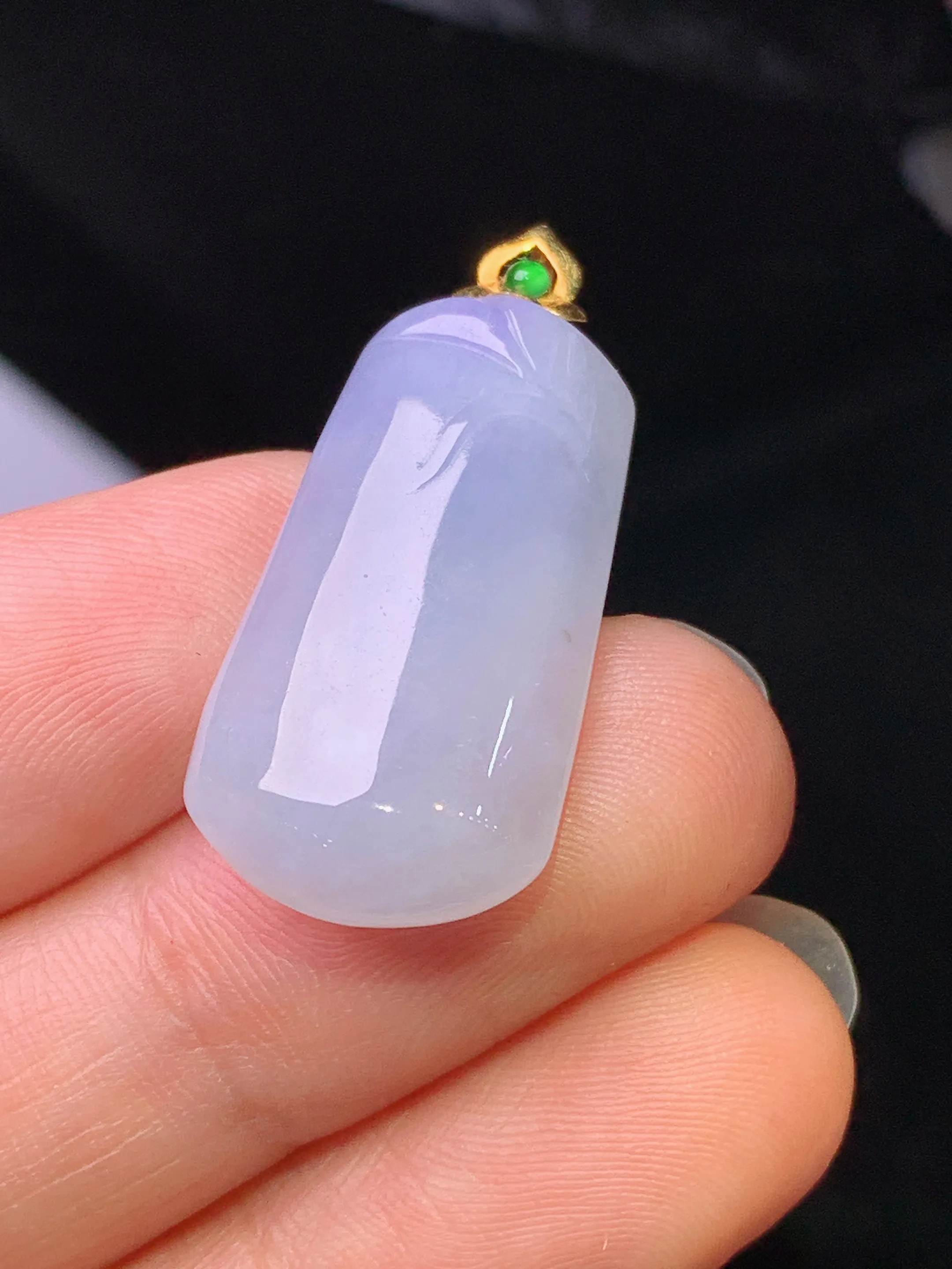 18k金镶嵌淡紫罗兰福瓜吊坠 玉质细腻 色泽清新艳丽 整体尺寸30.6*13.5*5