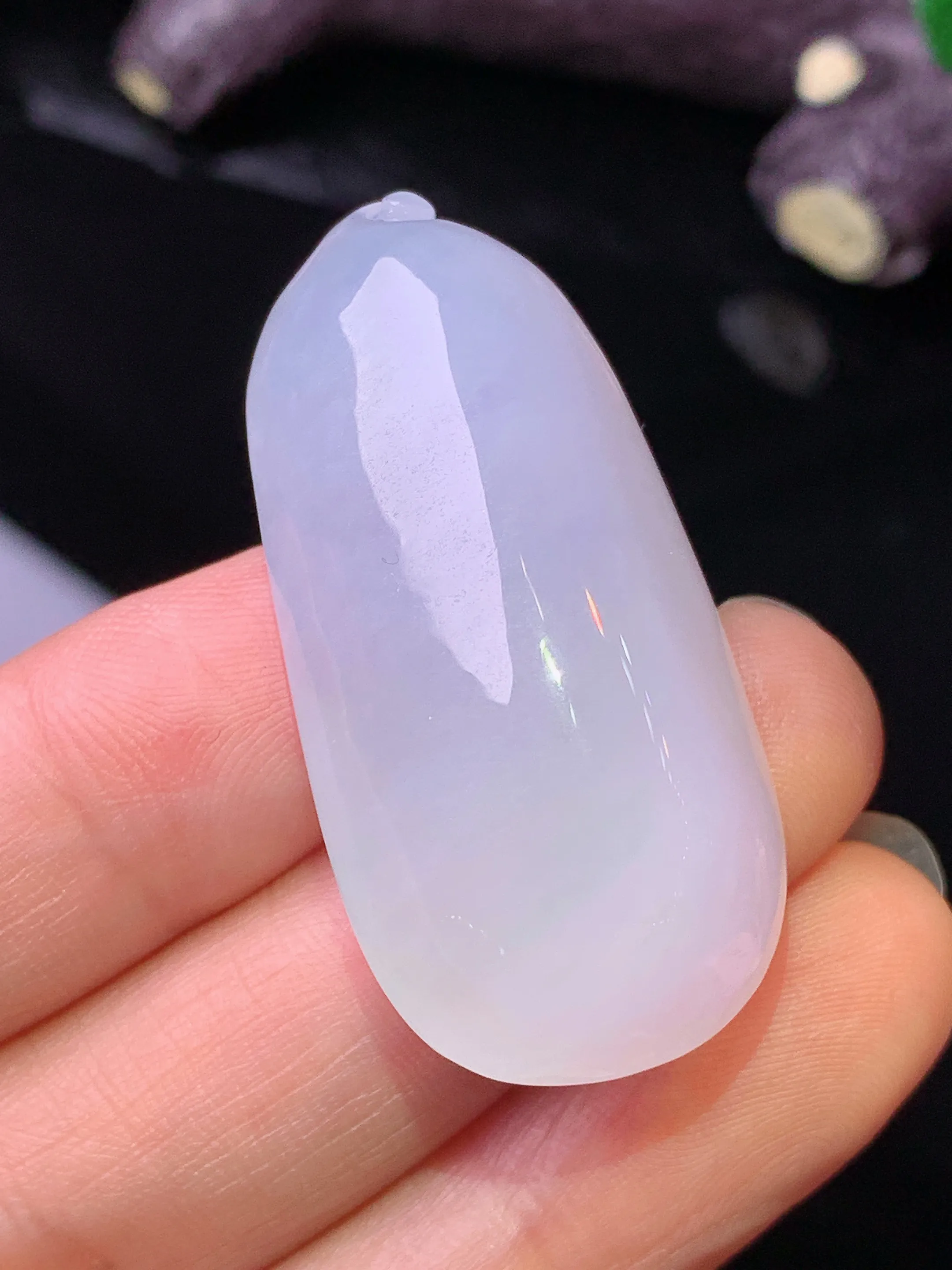 冰淡紫罗兰福瓜吊坠 玉质细腻 色泽清新艳丽 整体尺寸39.8*19.2*11.5