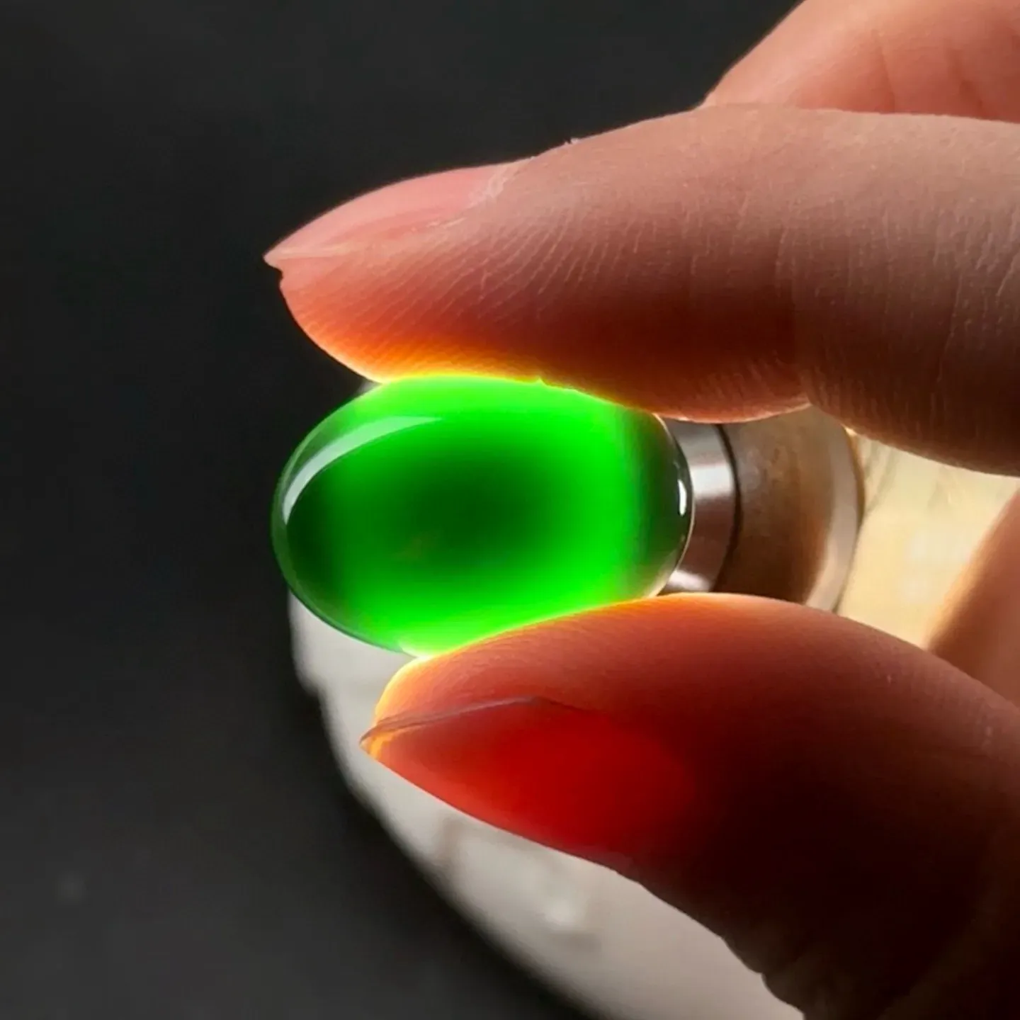 墨翠蛋面裸石 种好色正 黑度极好 打灯通透 油性十足 尺寸19.1