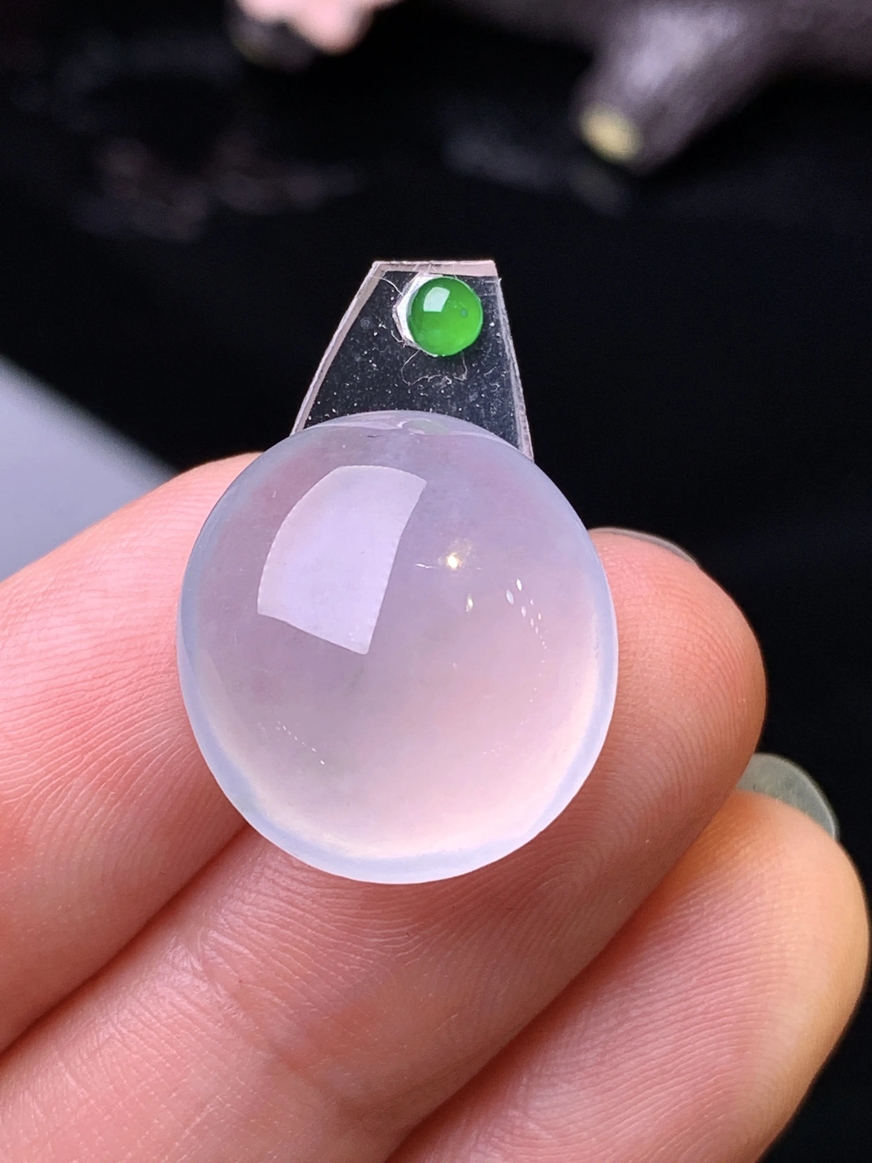 镶嵌款 冰种蛋面吊坠 玉质细腻 色泽清新艳丽 整体尺寸12.7*16.2*7.3