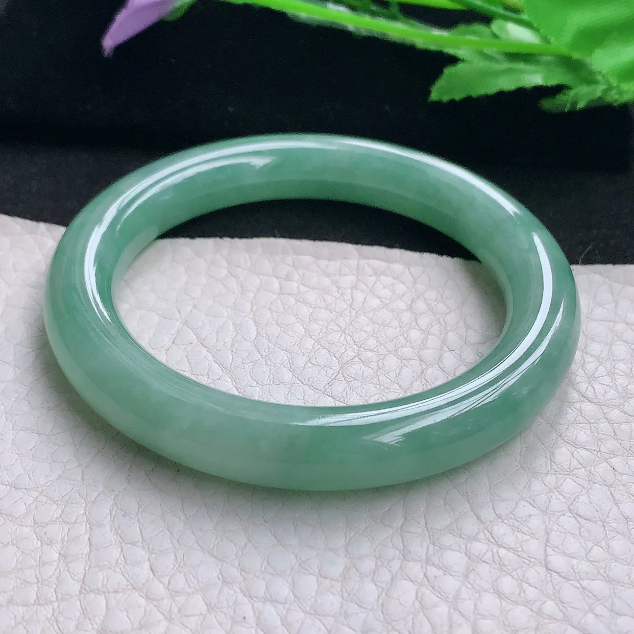 pj自然光53.8*10美人镯 缅甸翡翠A货玉手镯满绿圆条玉手环