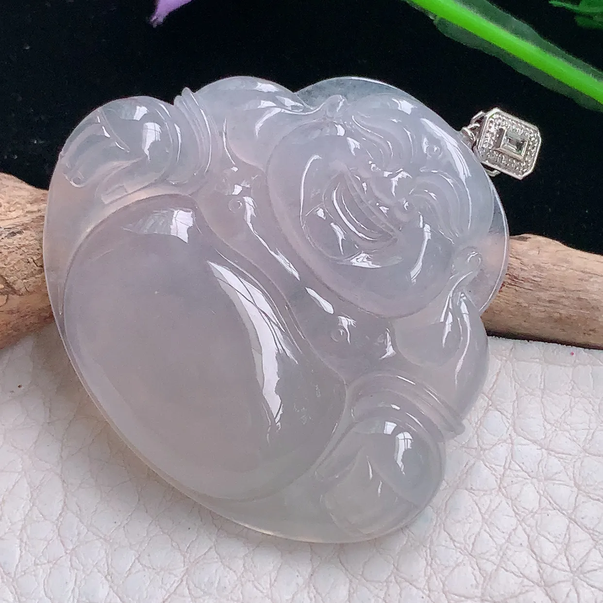 Mz实拍41.5*47.3*6.5缅甸翡翠冰种大佛公吊坠 白月光弥勒佛玉坠镶18k金扣头