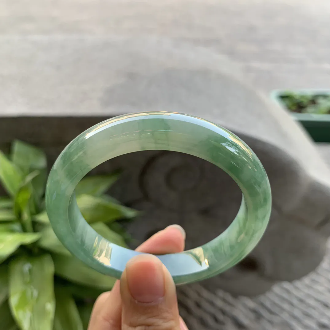 圈口 55.3-12.3-8.2【满瓜绿正圈手镯】正圈55 56可戴