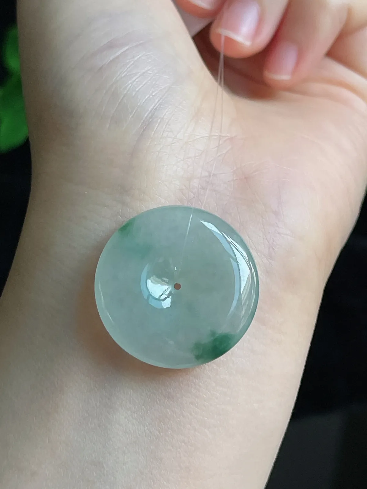 翡翠冰糯种淡绿色平安扣