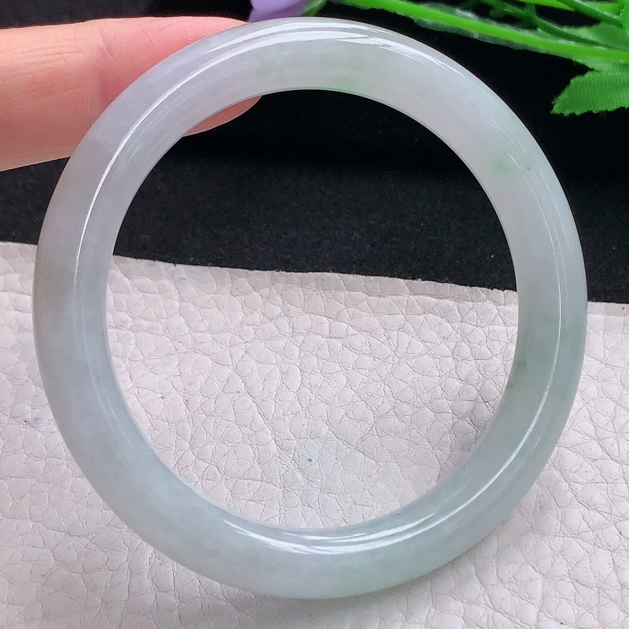 js自然光56*9.6*8.8美人镯 缅甸翡翠A货玉手镯飘花秀气圆条玉手环 叮当镯