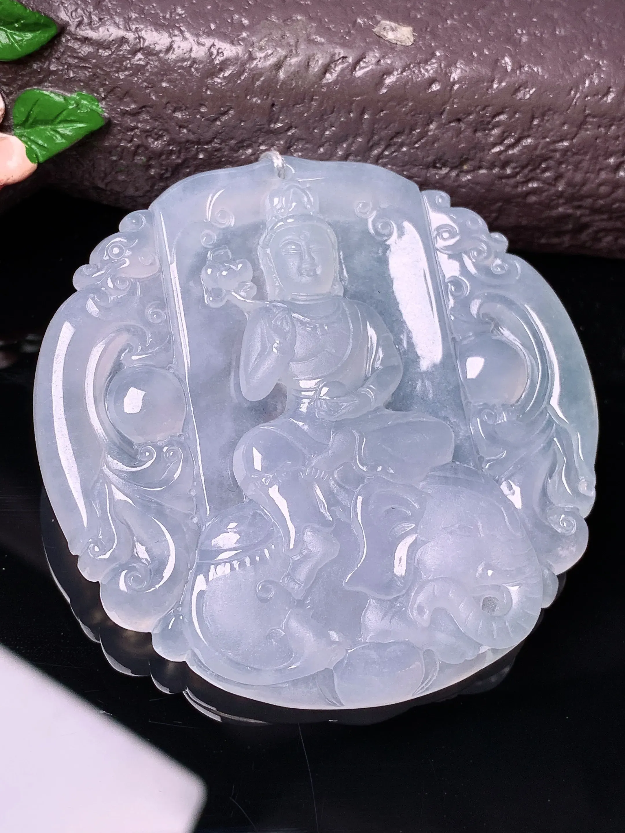 冰种普贤观音菩萨吊坠 玉质细腻 色泽清新艳丽 整体尺寸53*51.8*5.8