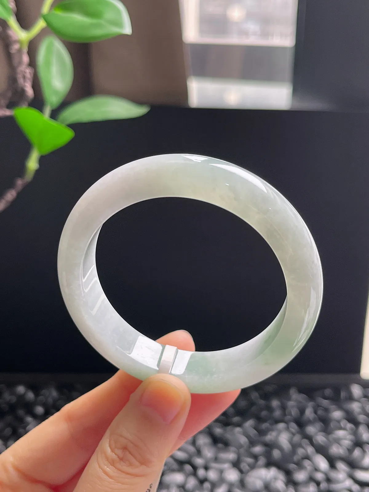 正圈52圈口，翡翠糯化种飘花手镯