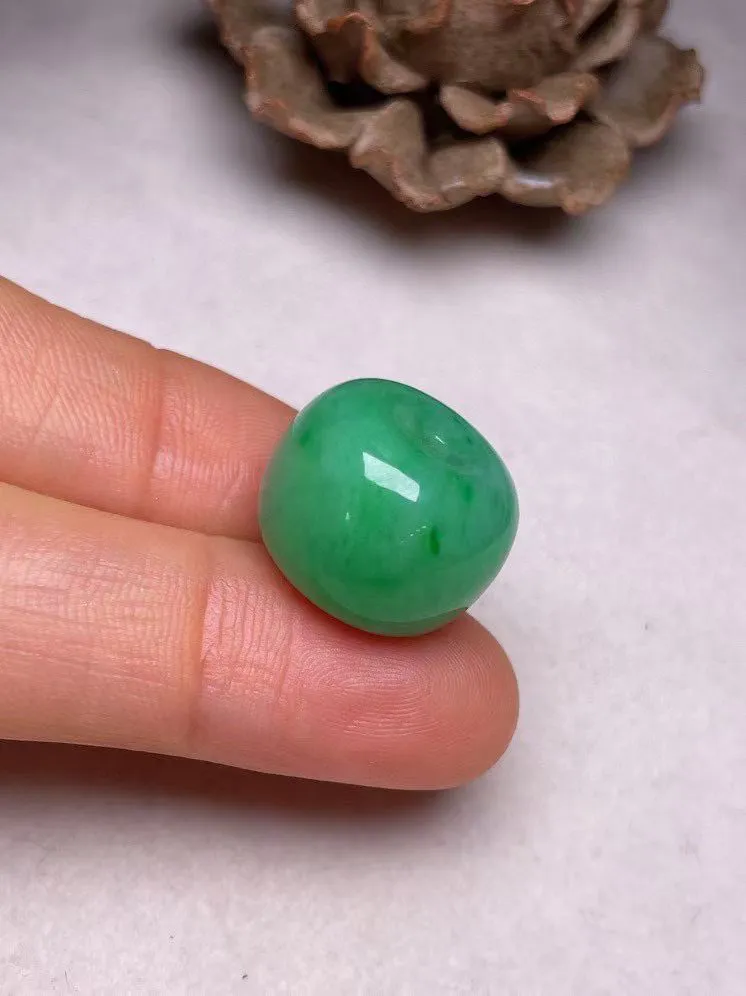 冰糯种飘绿【路路通】吊坠，种水好，玉质细腻 ，卖相好