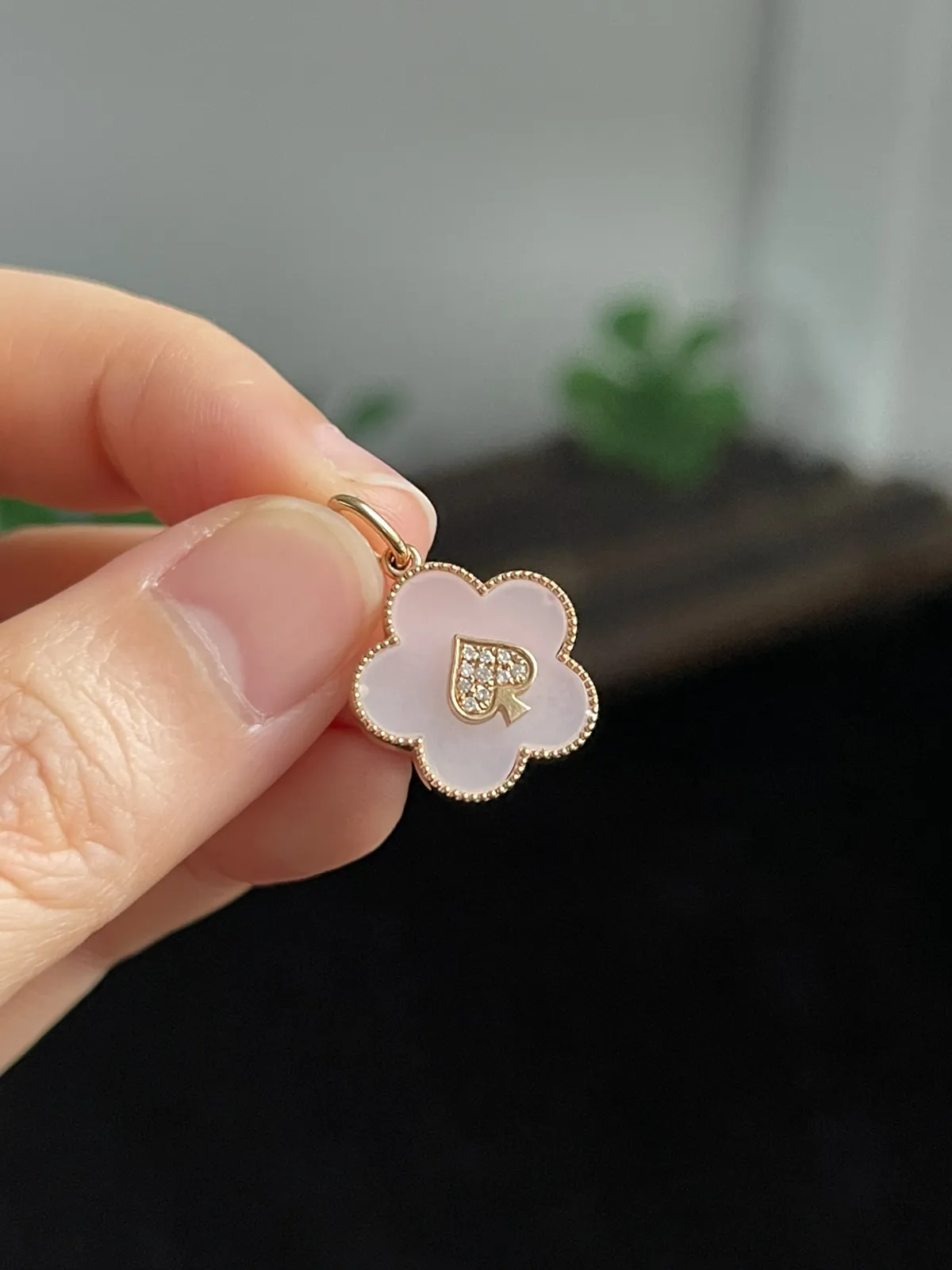 和田玉挂坠，伴钻石，印记：Au750