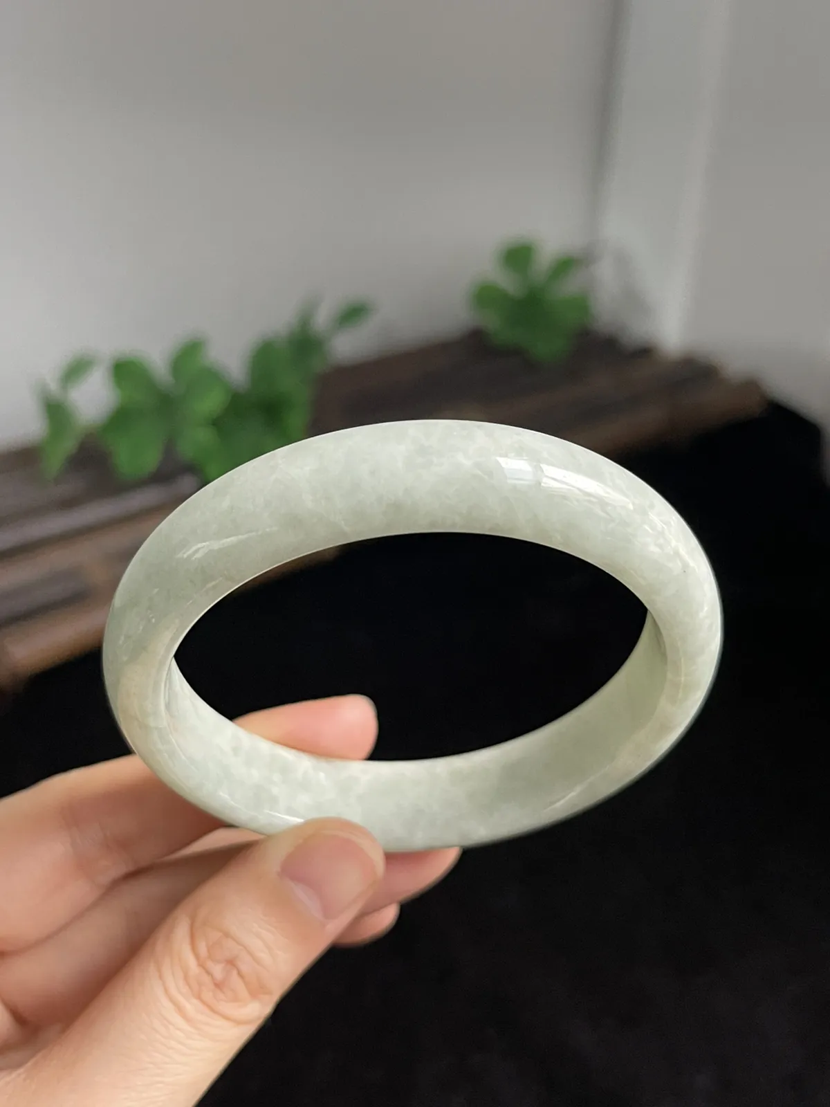 正圈56.8圈口，翡翠手镯