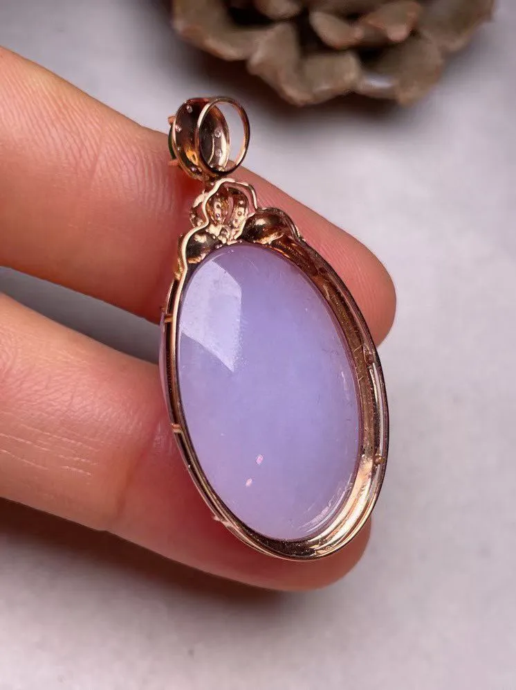 冰糯种紫罗兰鸽子蛋吊坠、真金真钻镶嵌，种水好，玉质细腻 .裸石尺寸 25.0*15.6