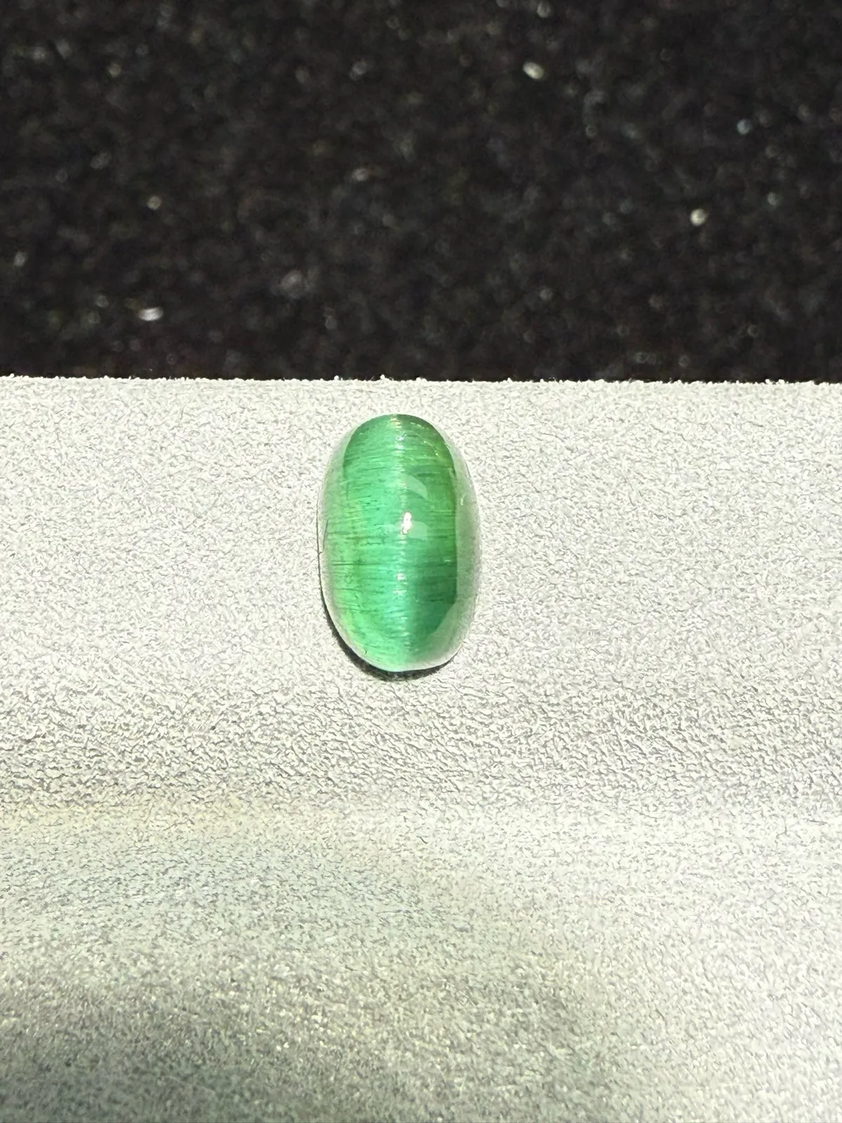 2.46克拉碧玺猫眼裸石 猫眼效应犀利 晶体好[强][强] 水头十足 俏色系列可遇不可求 大约规格