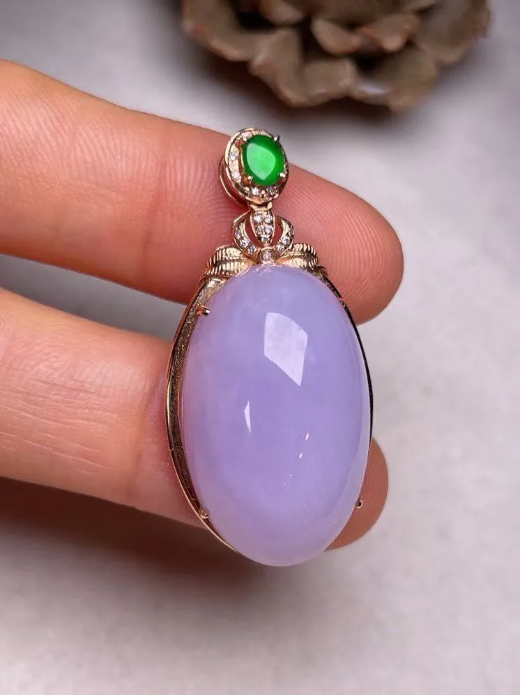 冰糯种紫罗兰鸽子蛋吊坠、真金真钻镶嵌，种水好，玉质细腻 .裸石尺寸 25.0*15.6