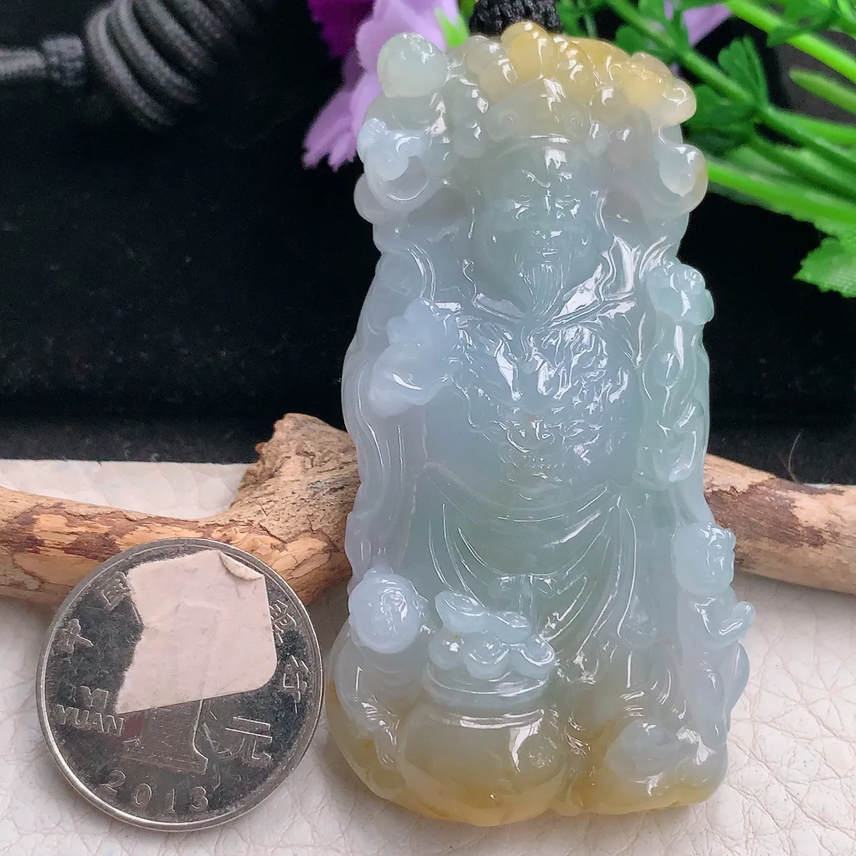 yl实拍70*37.6*12.6缅甸天然翡翠精雕俏黄翡冰透财神爷吊坠 招财进宝