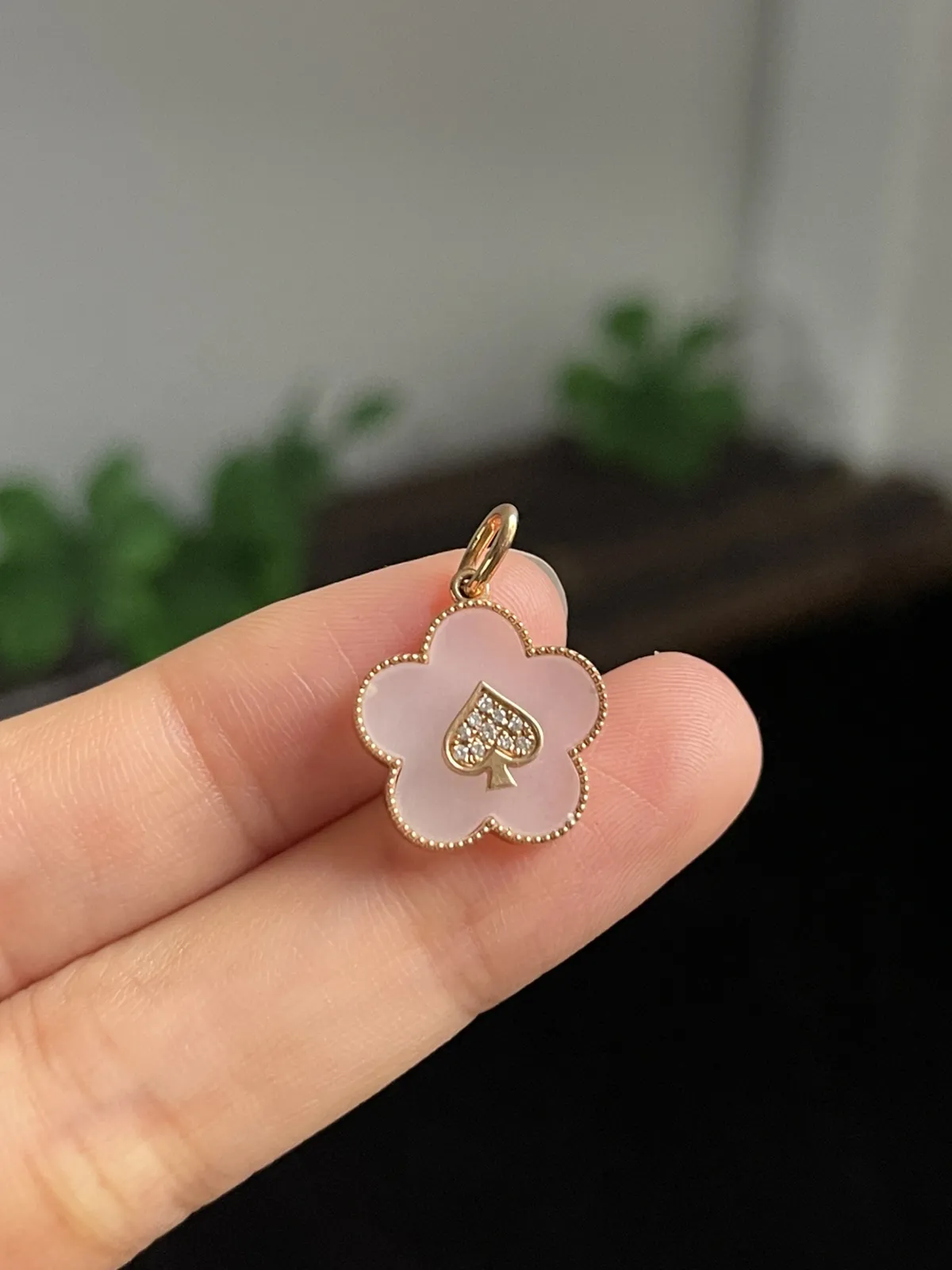 和田玉挂坠，伴钻石，印记：Au750