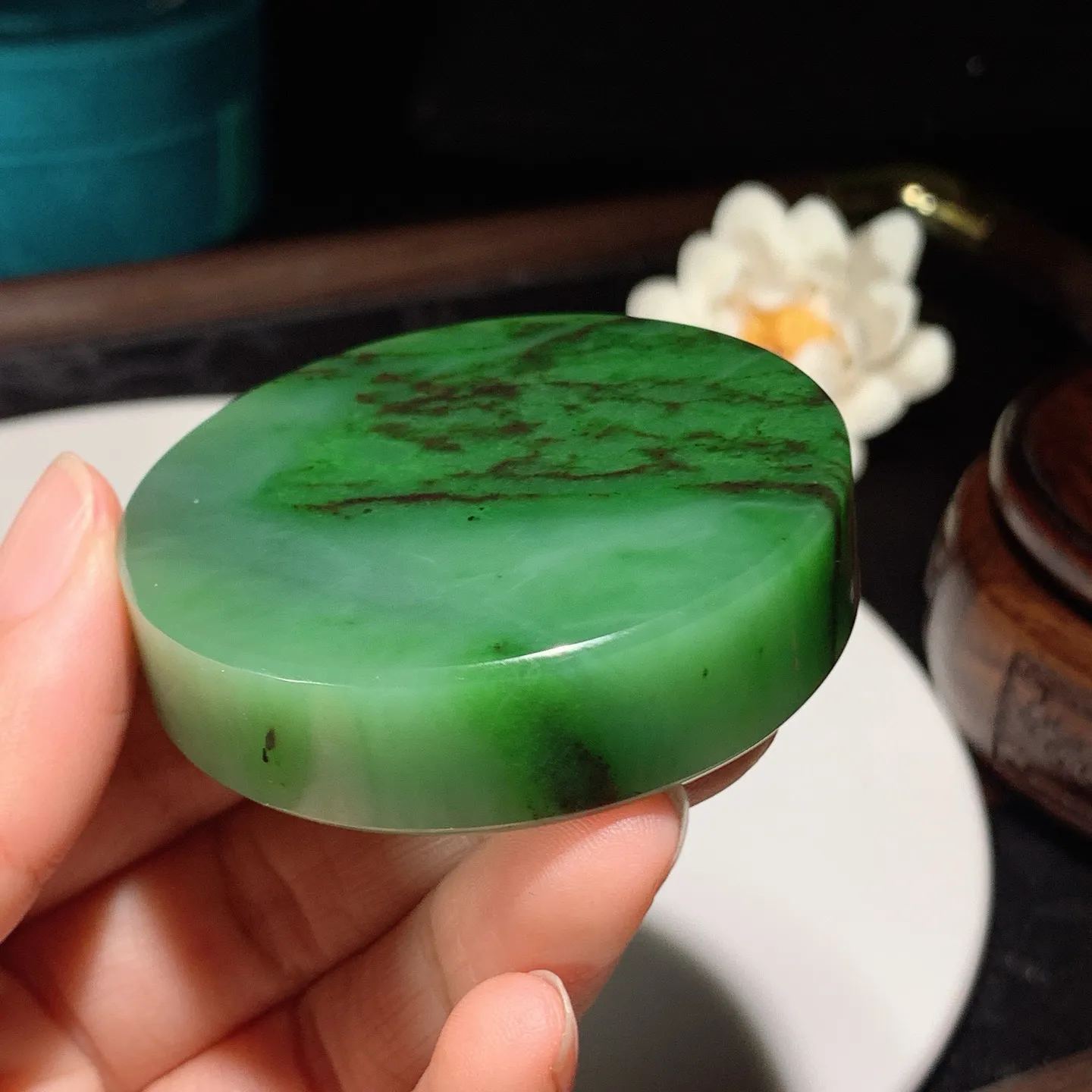 和田玉红皮料俄罗斯碧玉手镯芯 尺寸56/14重102克 玉质细腻油润。手推出油。佩戴高端典雅。lt251225