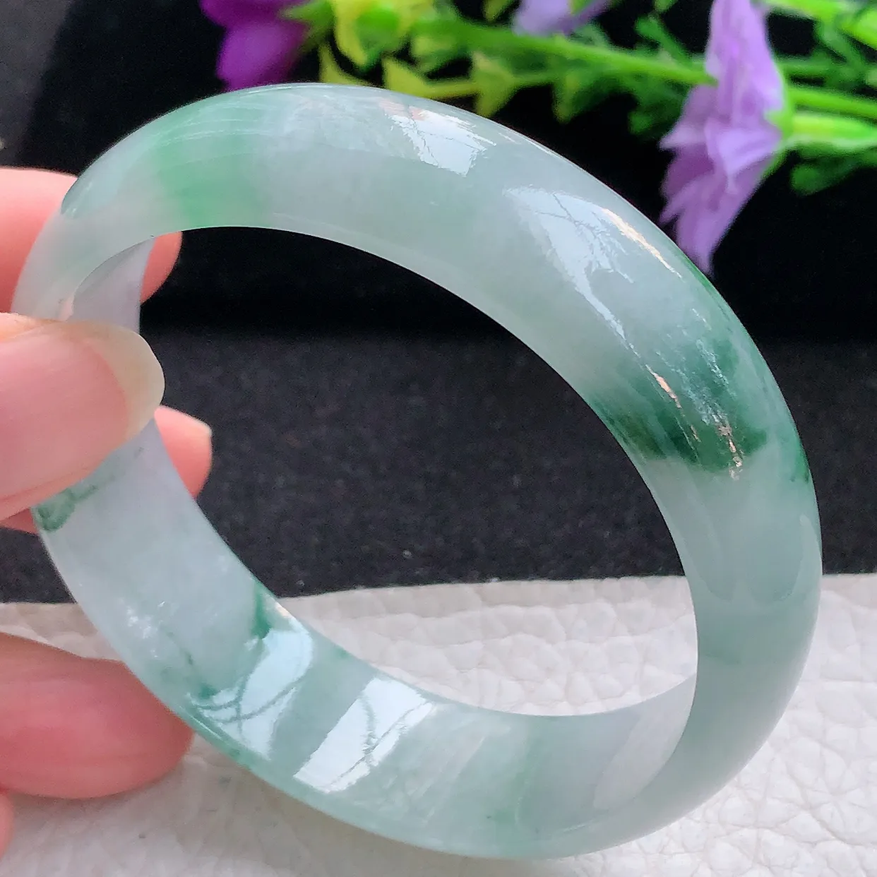 Js实拍59.5*16.8*6.5大圈口轮胎天然翡翠A货手镯冰透飘花宽边正圈玉镯子