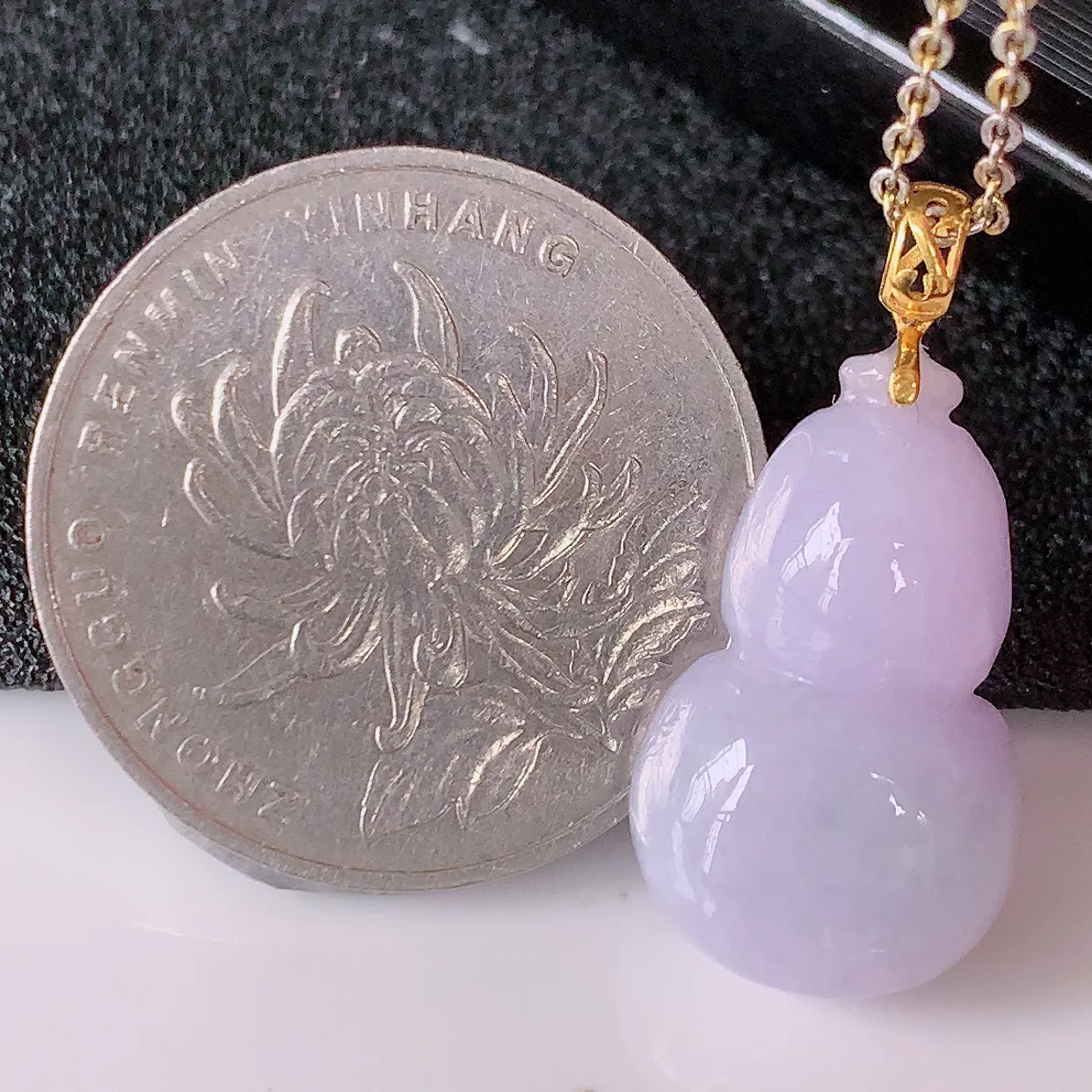 18K金镶嵌冰润紫罗兰翡翠葫芦吊坠，葫芦寓意福禄双全，财源滚滚，品佳品，佩戴效果优雅迷人！#57.24