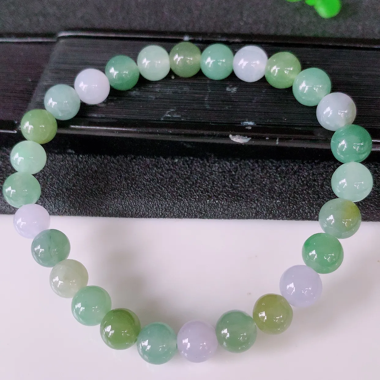 自然光实拍，冰润多宝翡翠手链，多彩翡翠手串，颜色丰富，料子细腻，高档大气，自戴送礼佳品！#46.24取一尺寸7