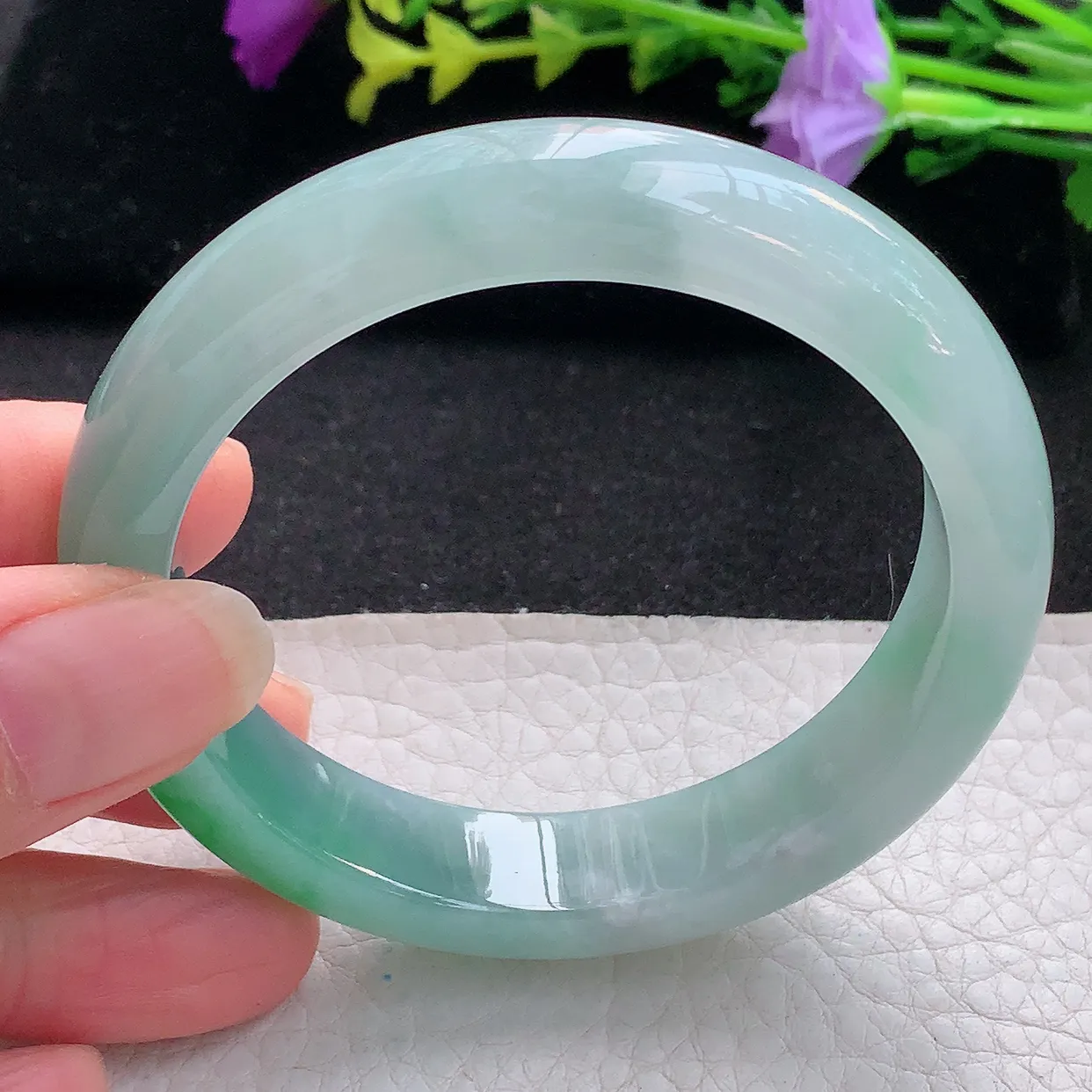 fx实拍55*12.6*8.2平安镯 天然翡翠A货手镯水润浅绿宽边正圈玉镯子