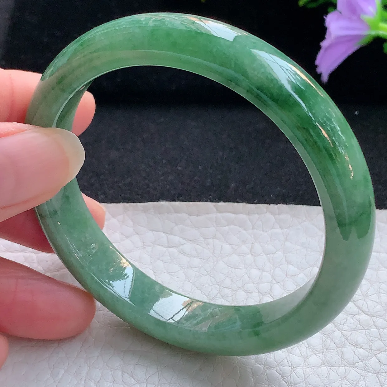 xx大圈口56.5*12*7.6平安镯 天然翡翠A货手镯油绿飘花宽边正圈玉镯子