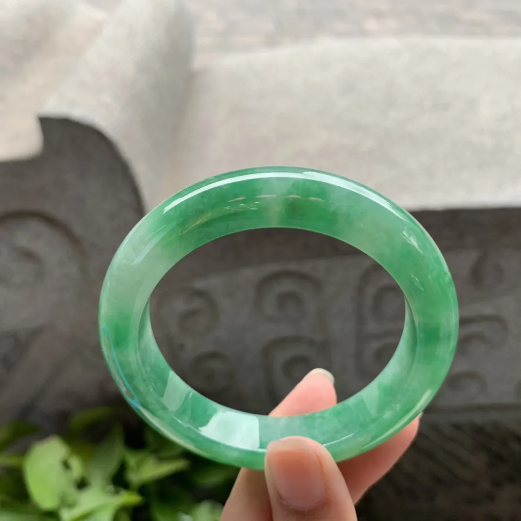 小圈口53.5-12.2-9.3 【辣阳绿正圈手镯】正圈53 54可戴