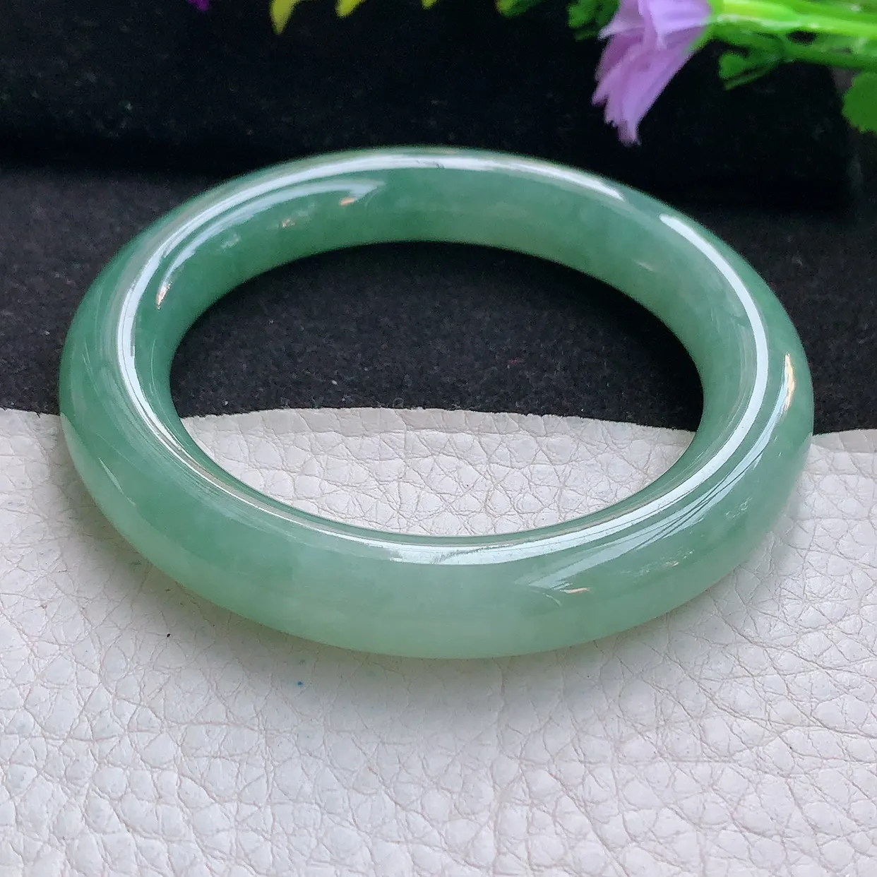 r实拍55*10.8圆条镯天然翡翠A货手镯满绿晴水正圈玉镯子福镯