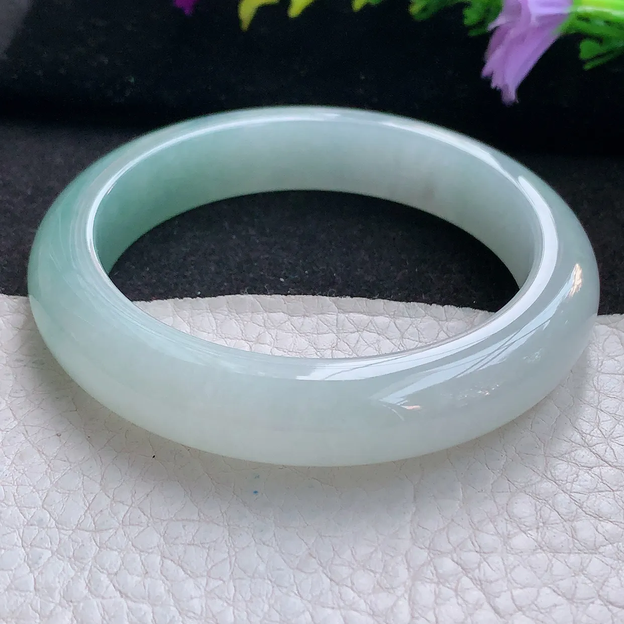 r实拍57*12.5*9平安镯 天然翡翠A货手镯冰透淡绿宽边正圈玉镯子