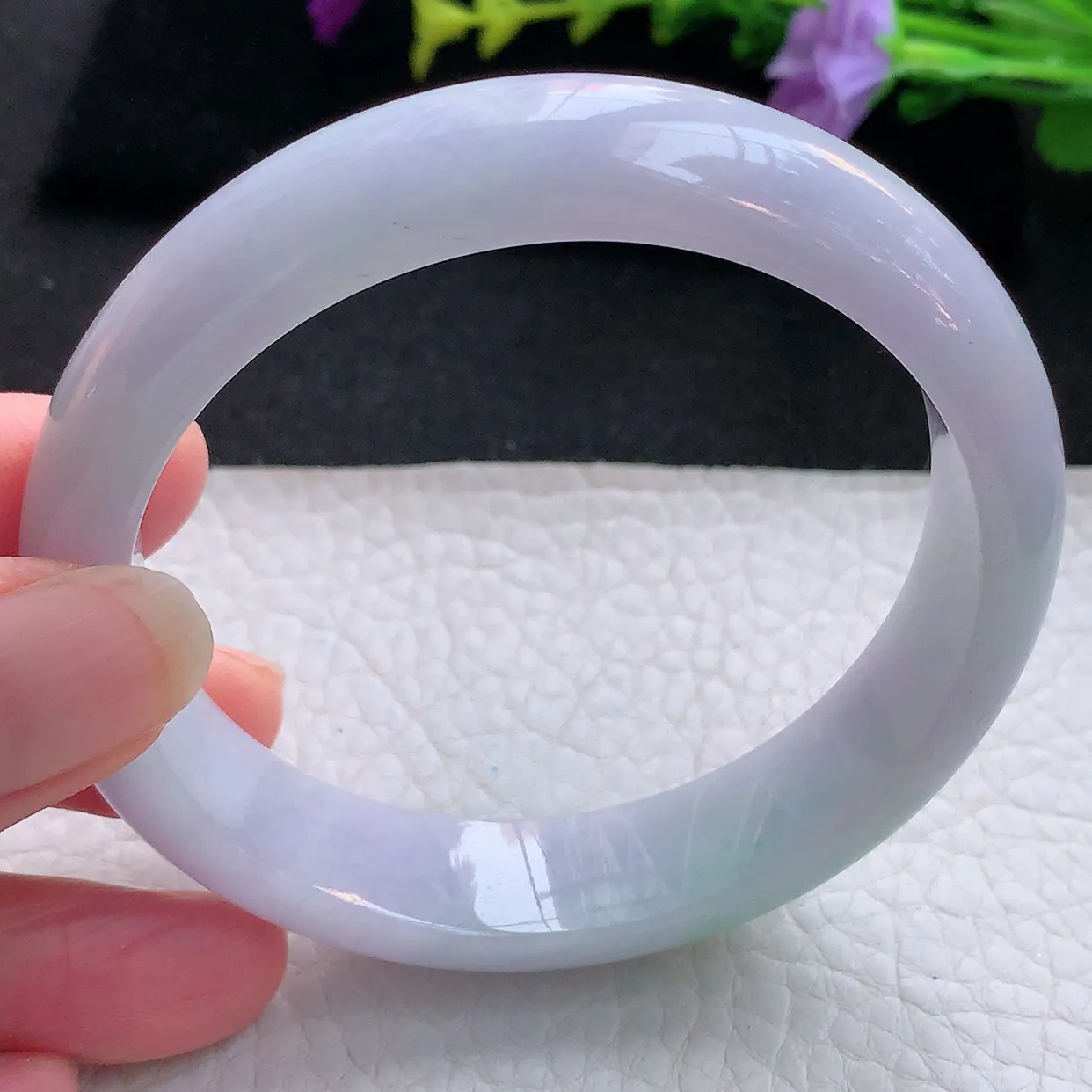 Ee大圈口59.3*14*7.8平安镯 天然翡翠A货手镯淡绿淡紫宽边正圈玉镯子