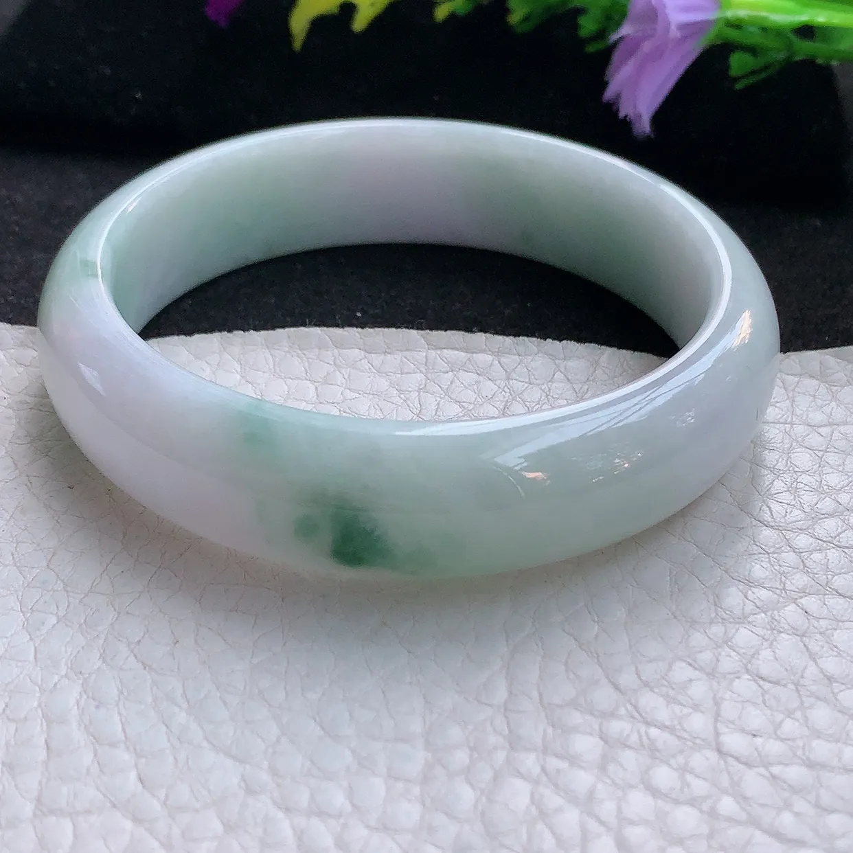 Ee大圈口59*12.8*7.3平安镯 天然翡翠A货手镯淡绿宽边正圈玉镯子