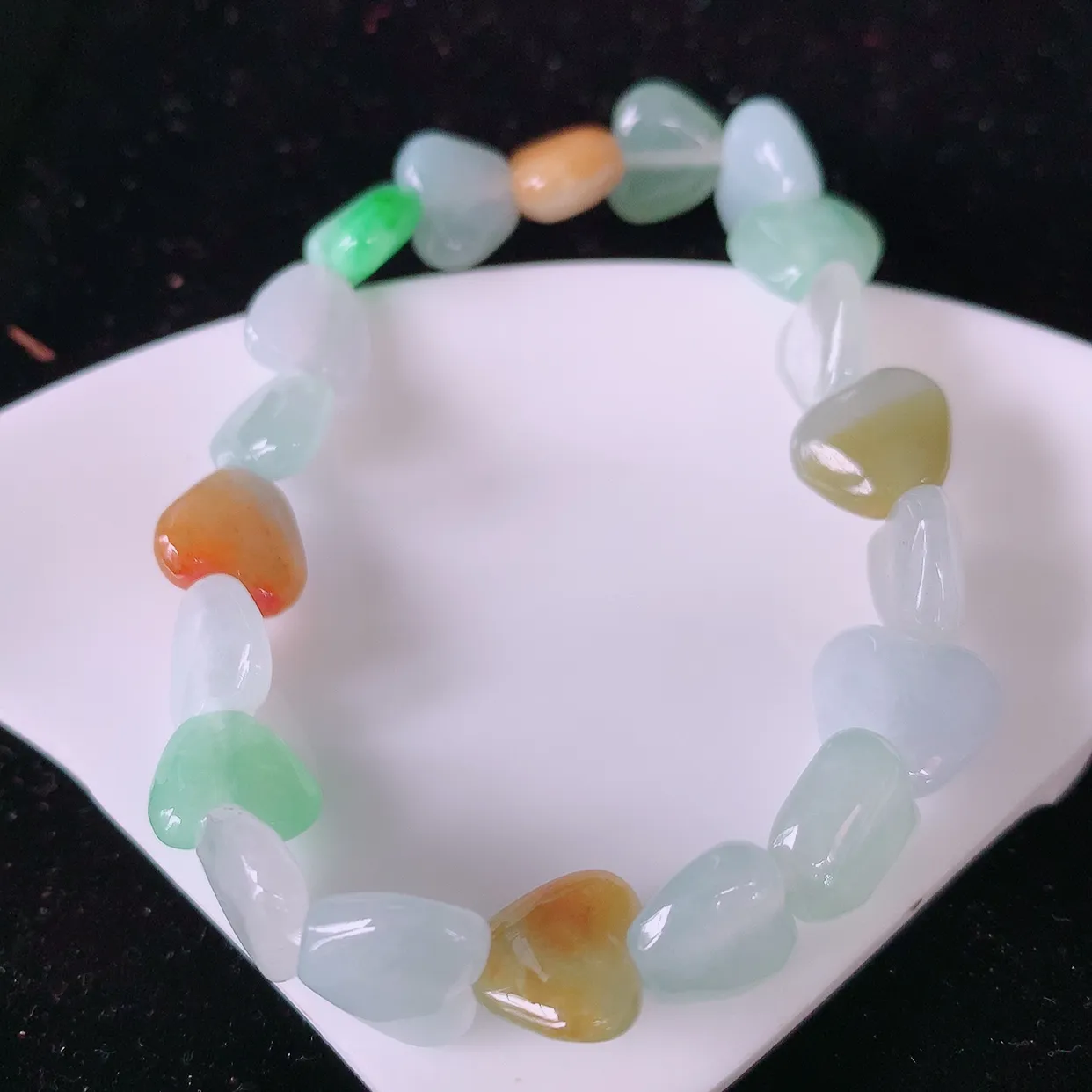 自然光实拍，冰润多宝翡翠手链，多彩翡翠手串，颜色丰富，料子细腻，高档大气，自戴送礼佳品！#81.24取一尺9*10.5*4.8