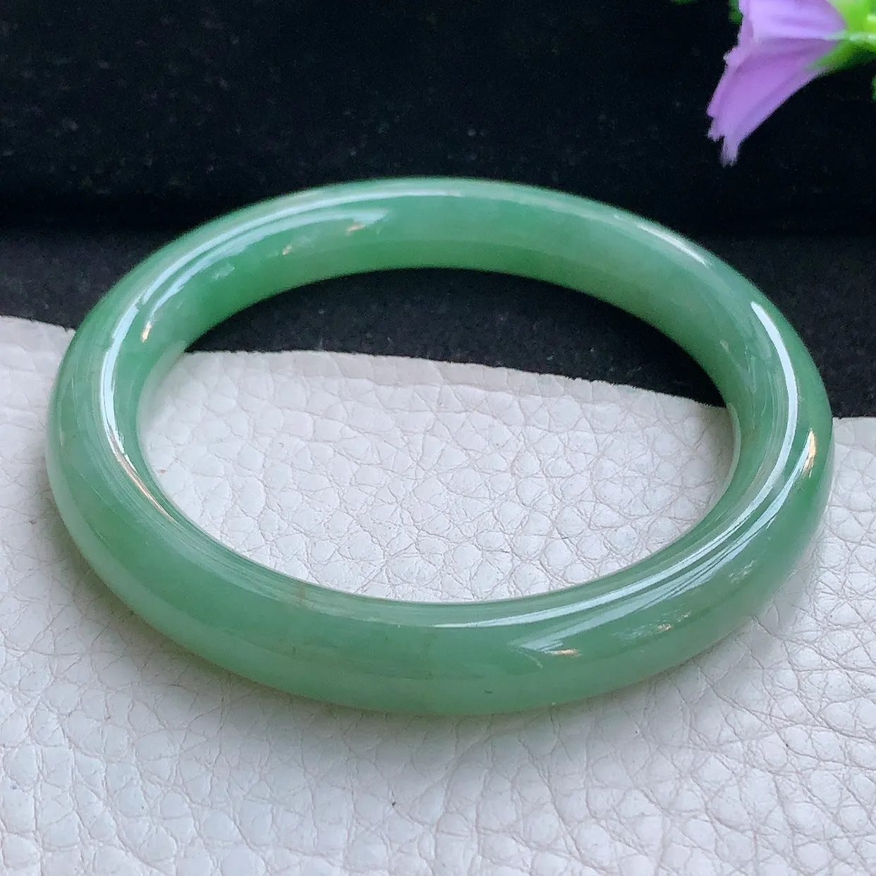 xh实拍53.5*9.2*8.6圆条镯 天然翡翠A货手镯冰油绿叮当镯 美人圆镯