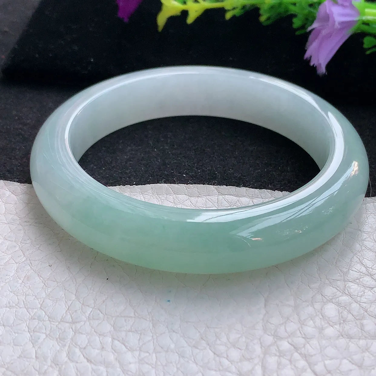 r实拍57*12.5*9平安镯 天然翡翠A货手镯冰透淡绿宽边正圈玉镯子