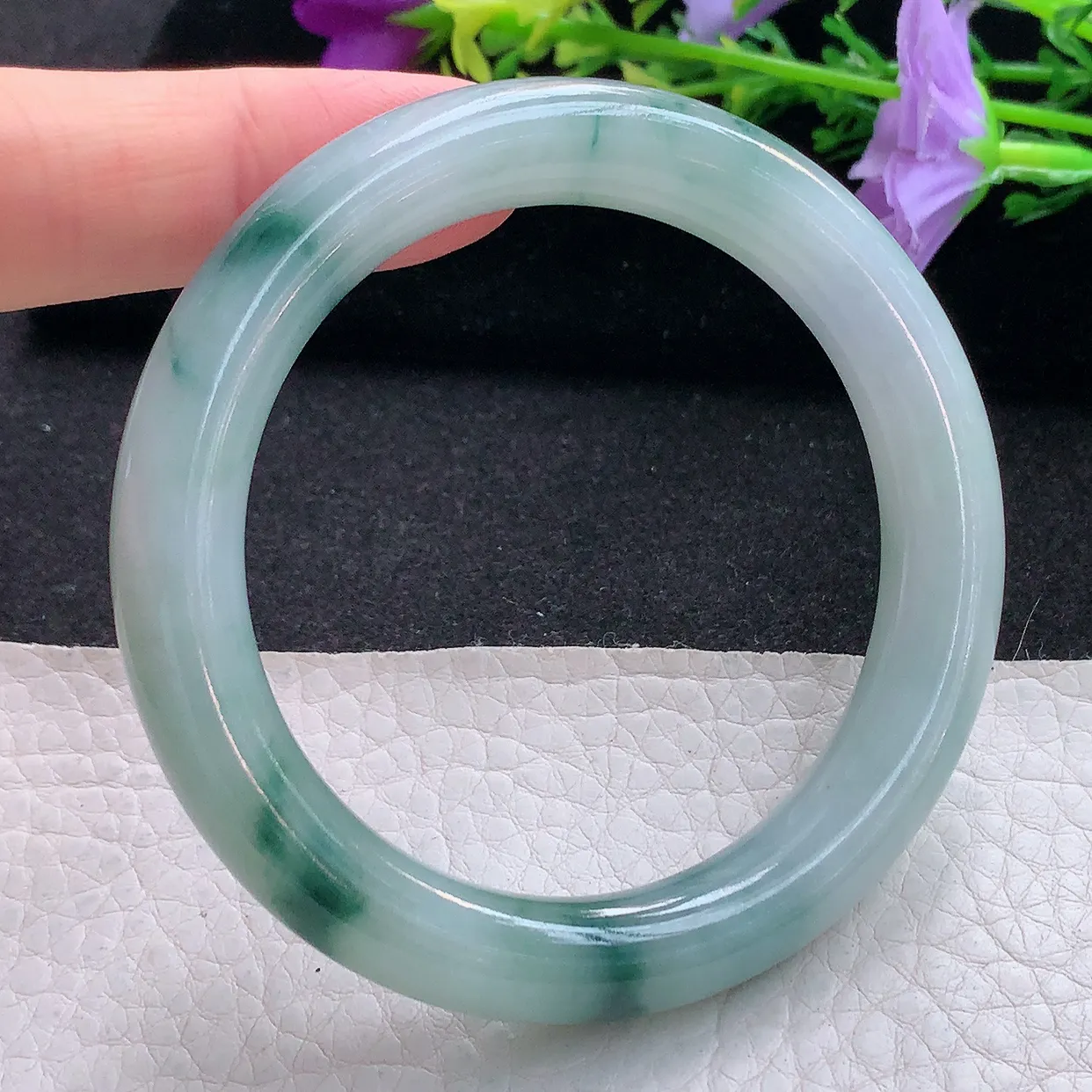 Ee大圈口53*10*9.2圆镯 天然翡翠A货手镯飘花圆条玉镯子福镯