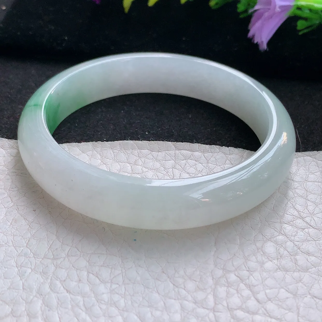 Js实拍57*12.3*7.5平安镯 天然翡翠A货手镯飘绿宽边正圈玉镯子